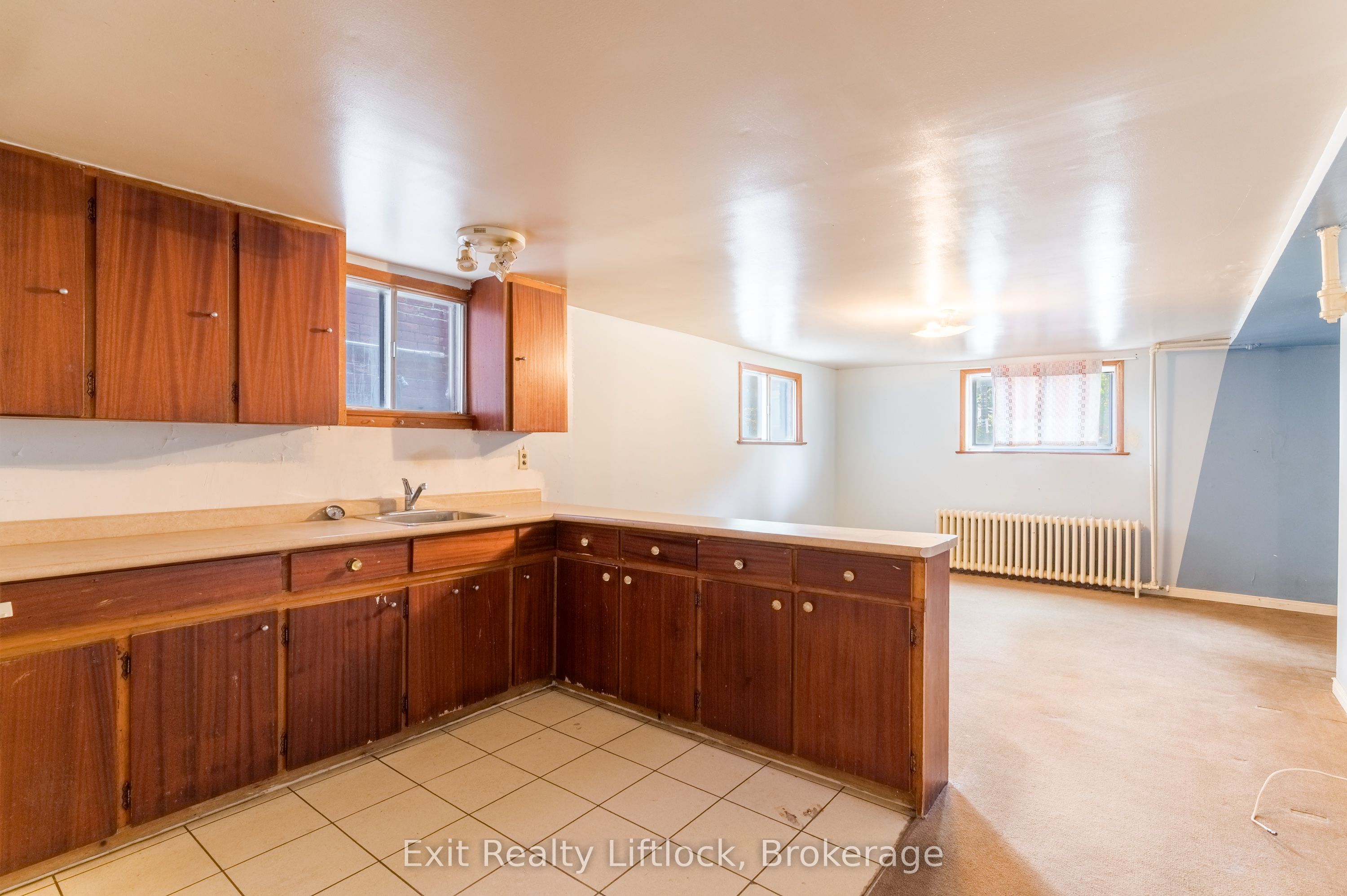 843 Logan Avenue Property Photo 38