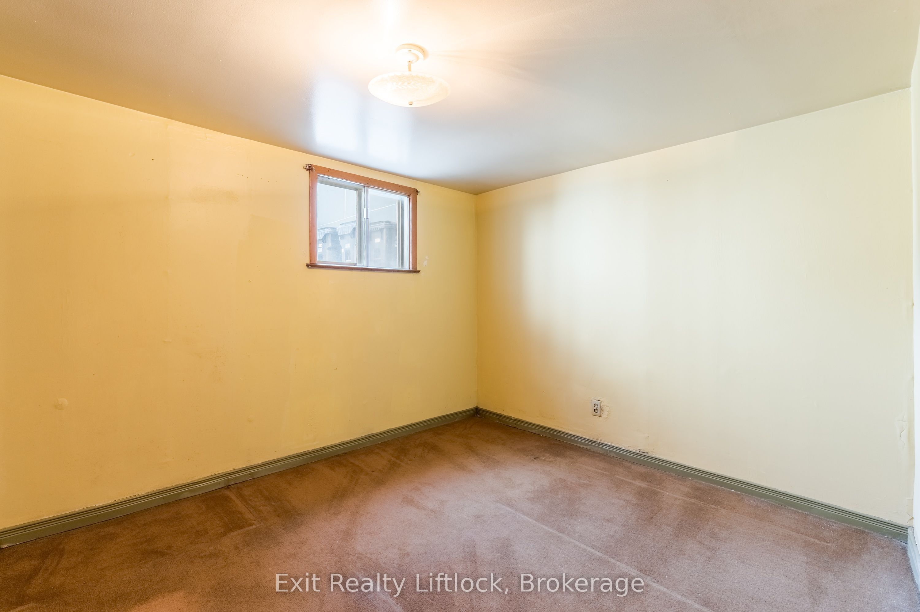 843 Logan Avenue Property Photo 40