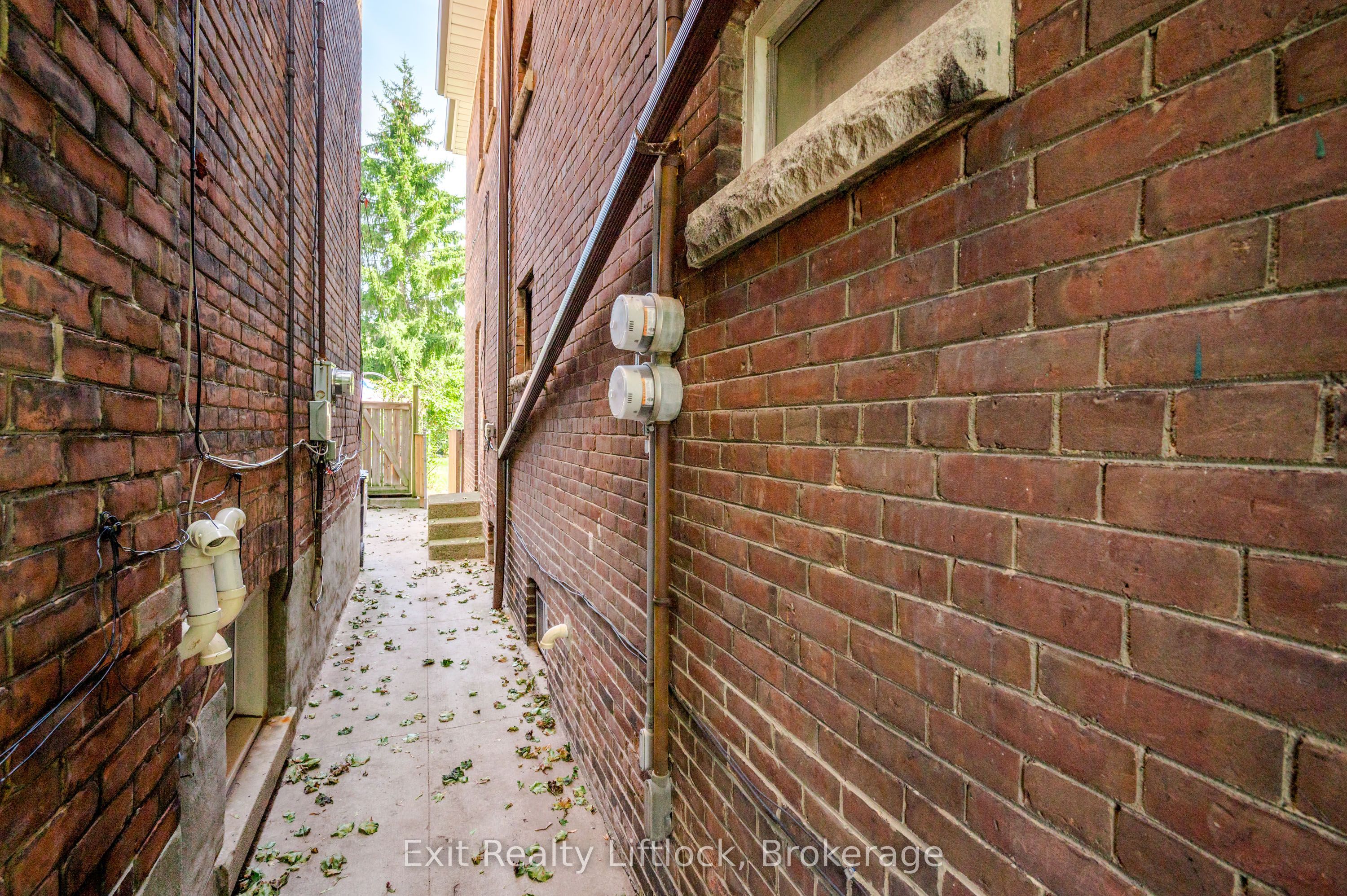 843 Logan Avenue Property Photo 50
