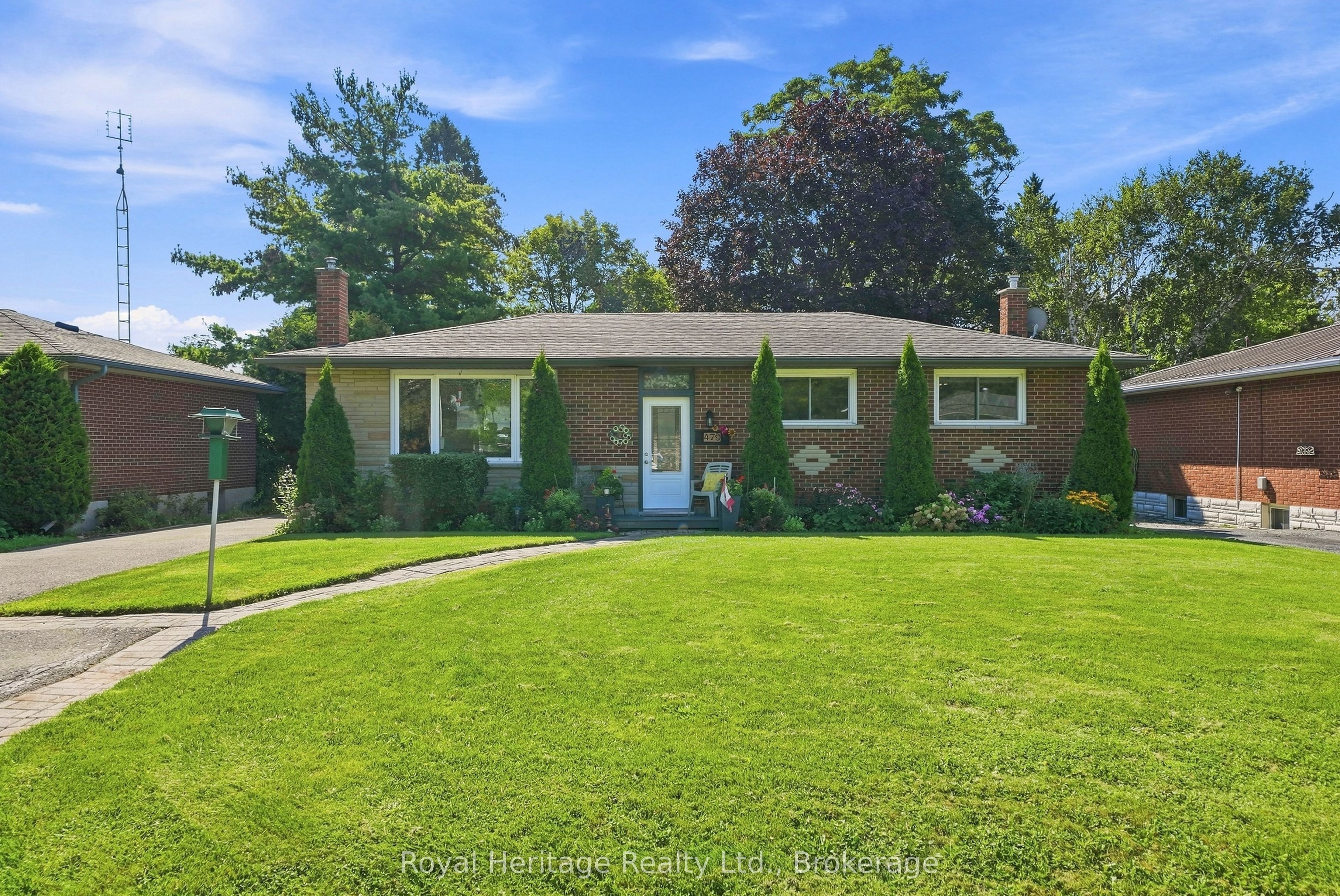 479 Sunset Boulevard Property Photo 1