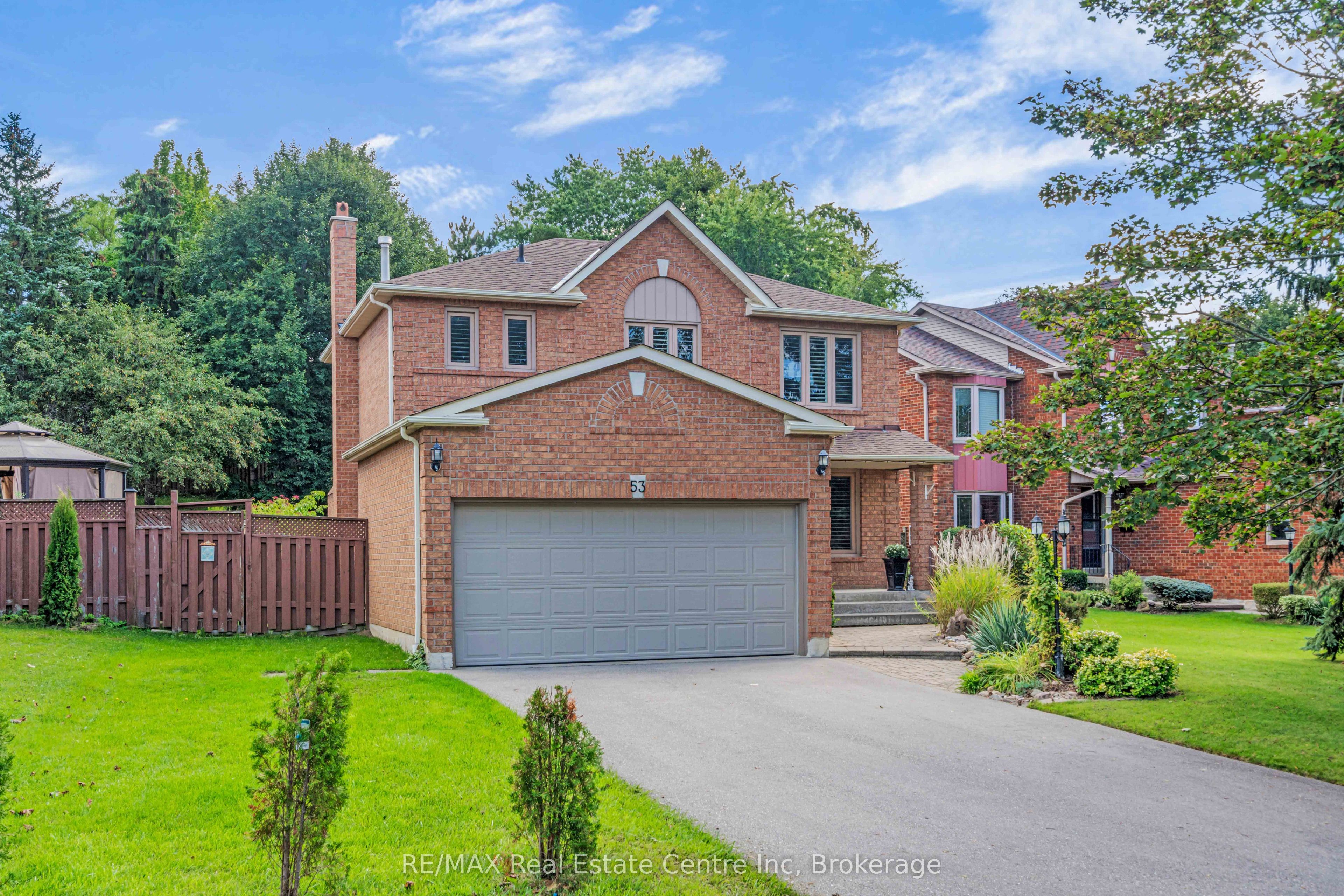 53 Meekings Drive Property Photo 1