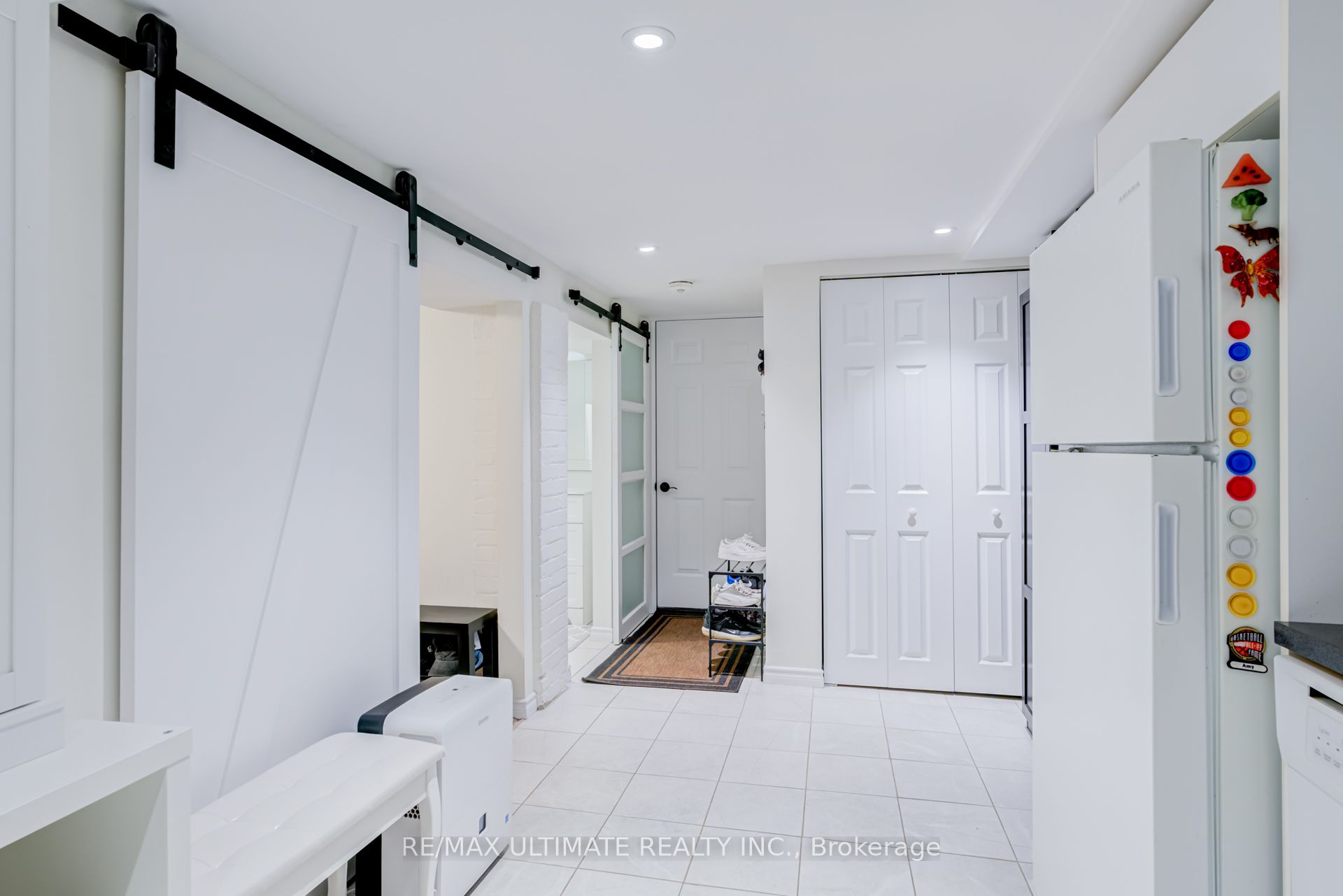 533 Kingston Road Property Photo 4