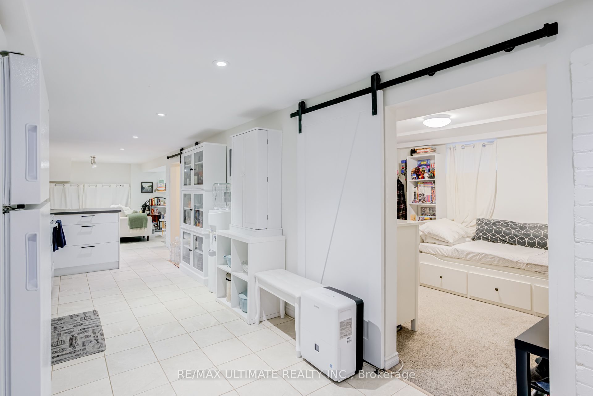 533 Kingston Road Property Photo 7