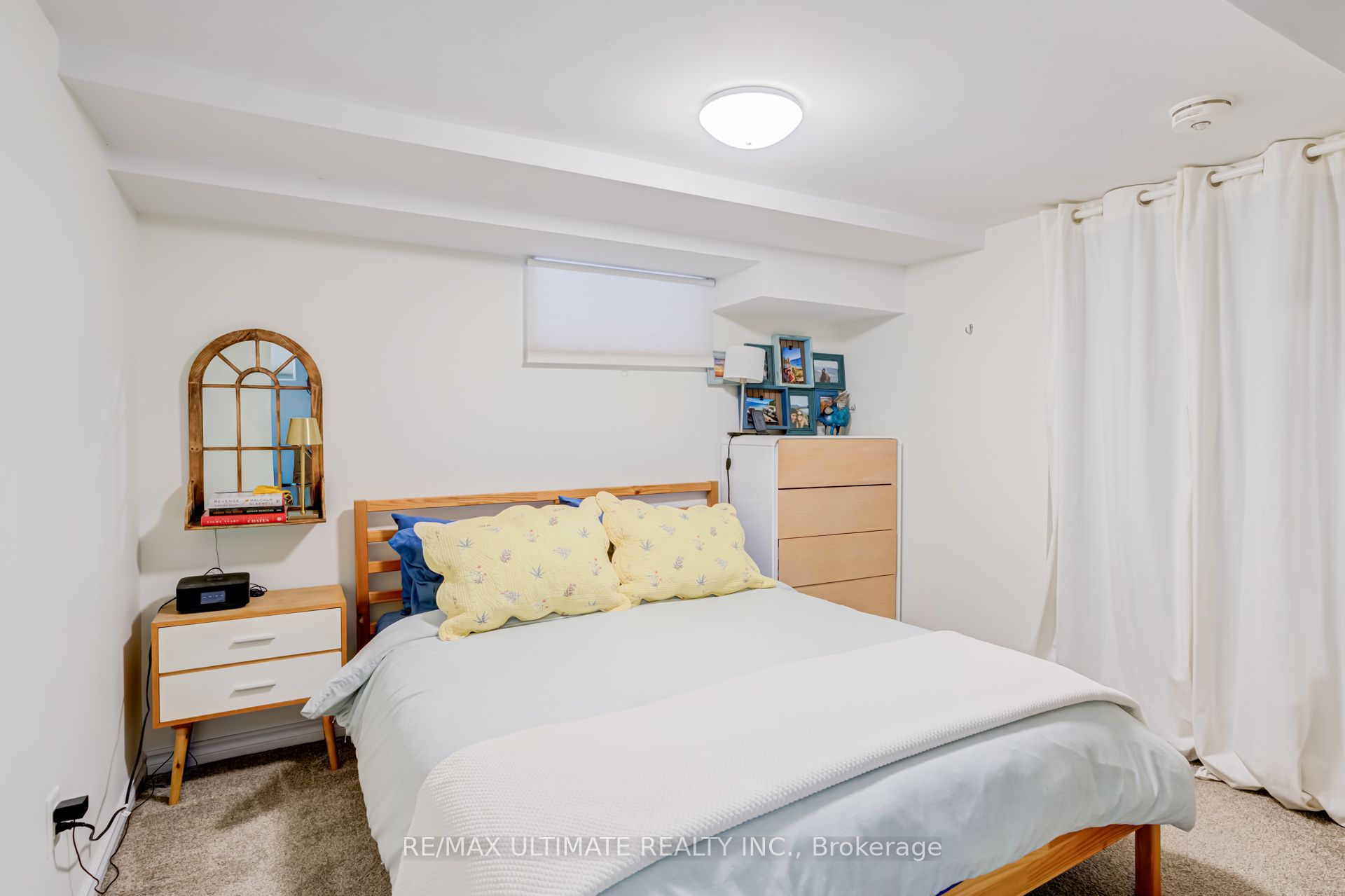533 Kingston Road Property Photo 20