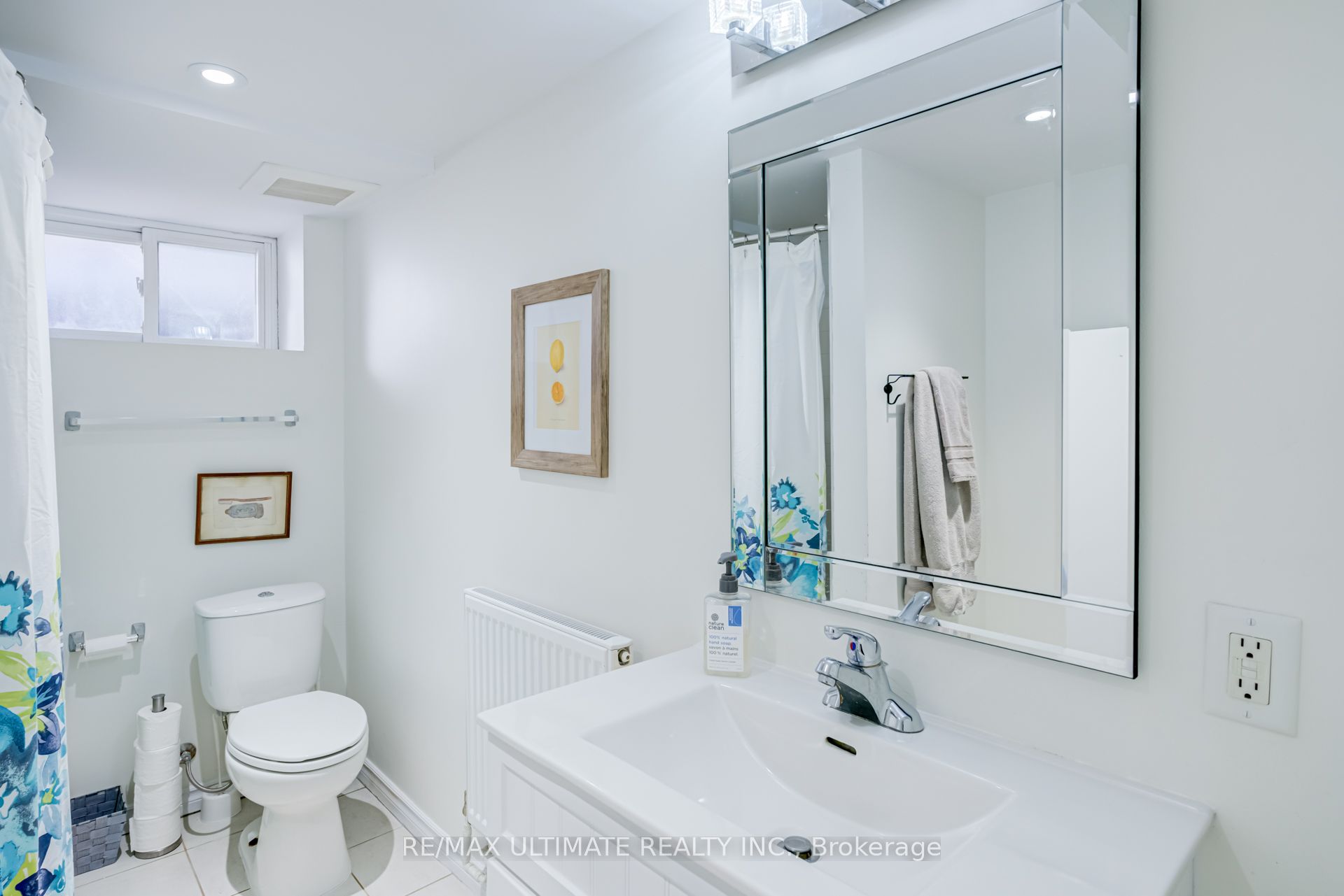 533 Kingston Road Property Photo 24