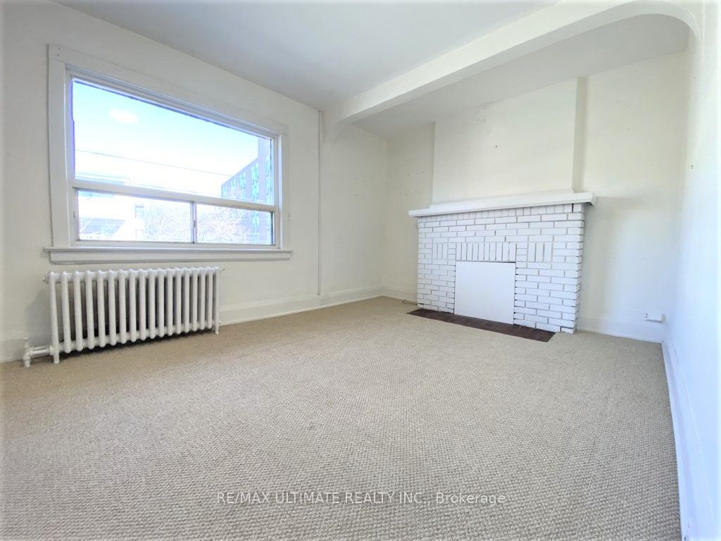 533 Kingston Road Property Photo 34