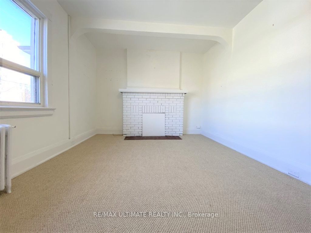 533 Kingston Road Property Photo 35