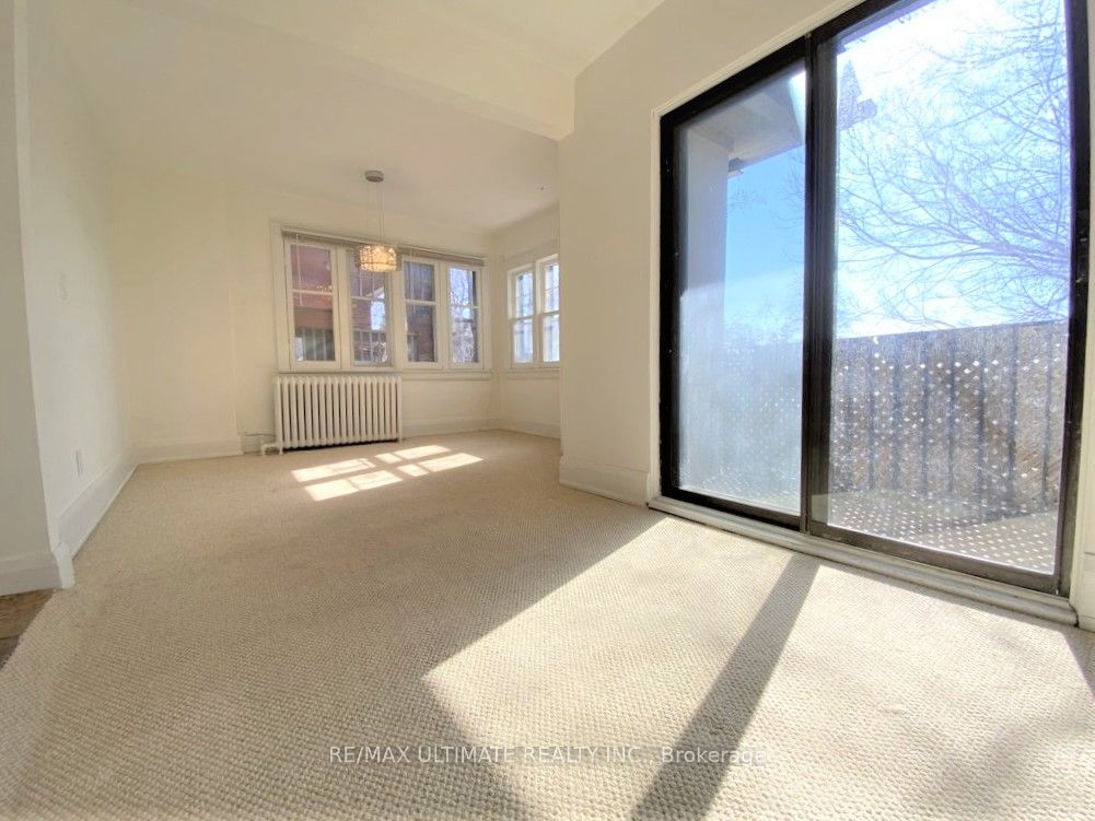 533 Kingston Road Property Photo 40