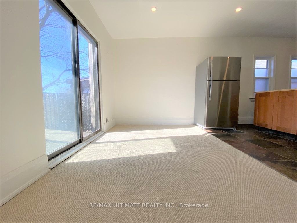 533 Kingston Road Property Photo 42