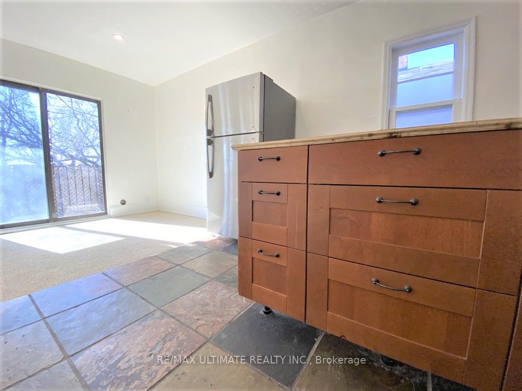 533 Kingston Road Property Photo 48