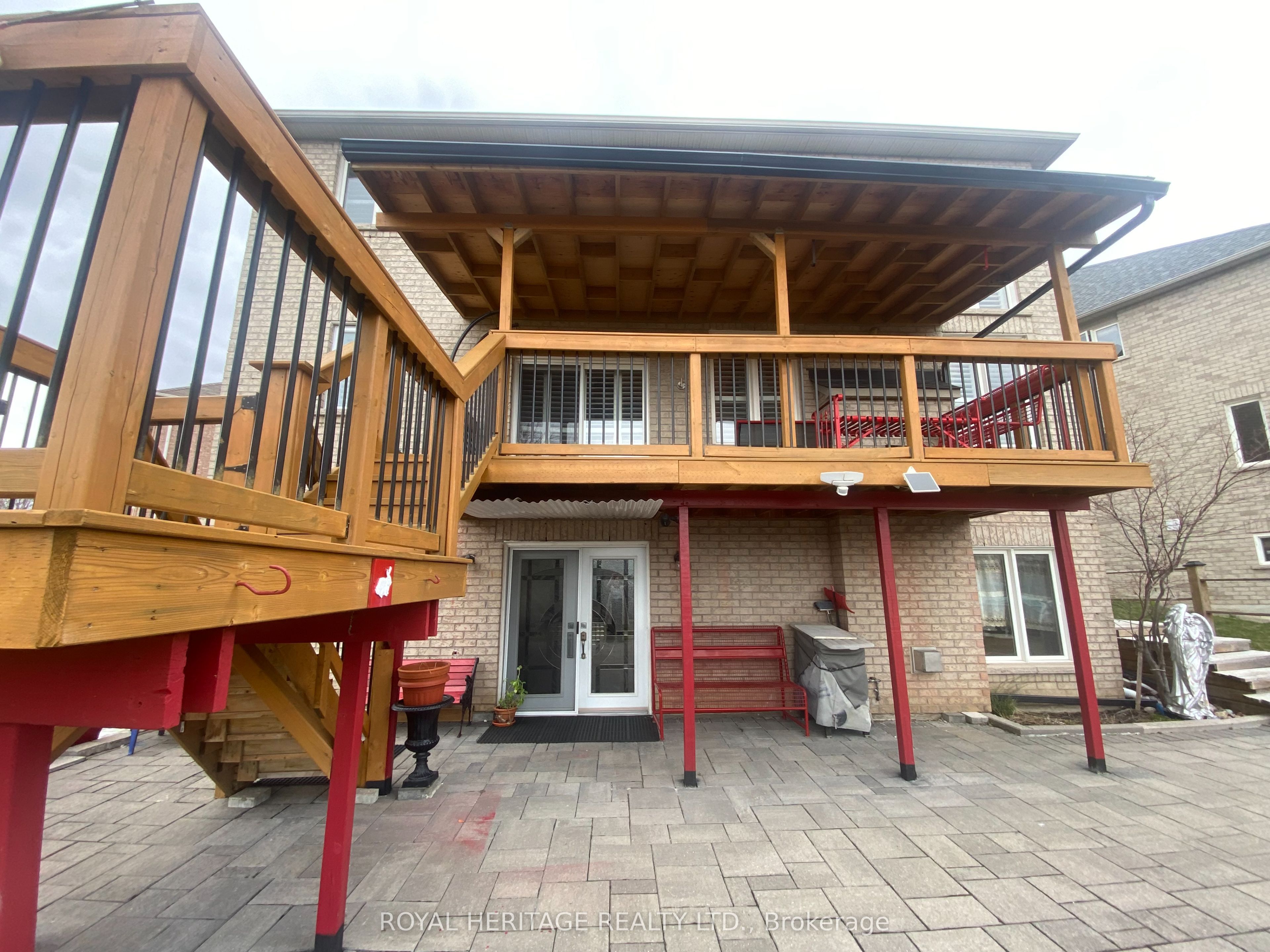 15 Sirius Crescent Property Photo 5