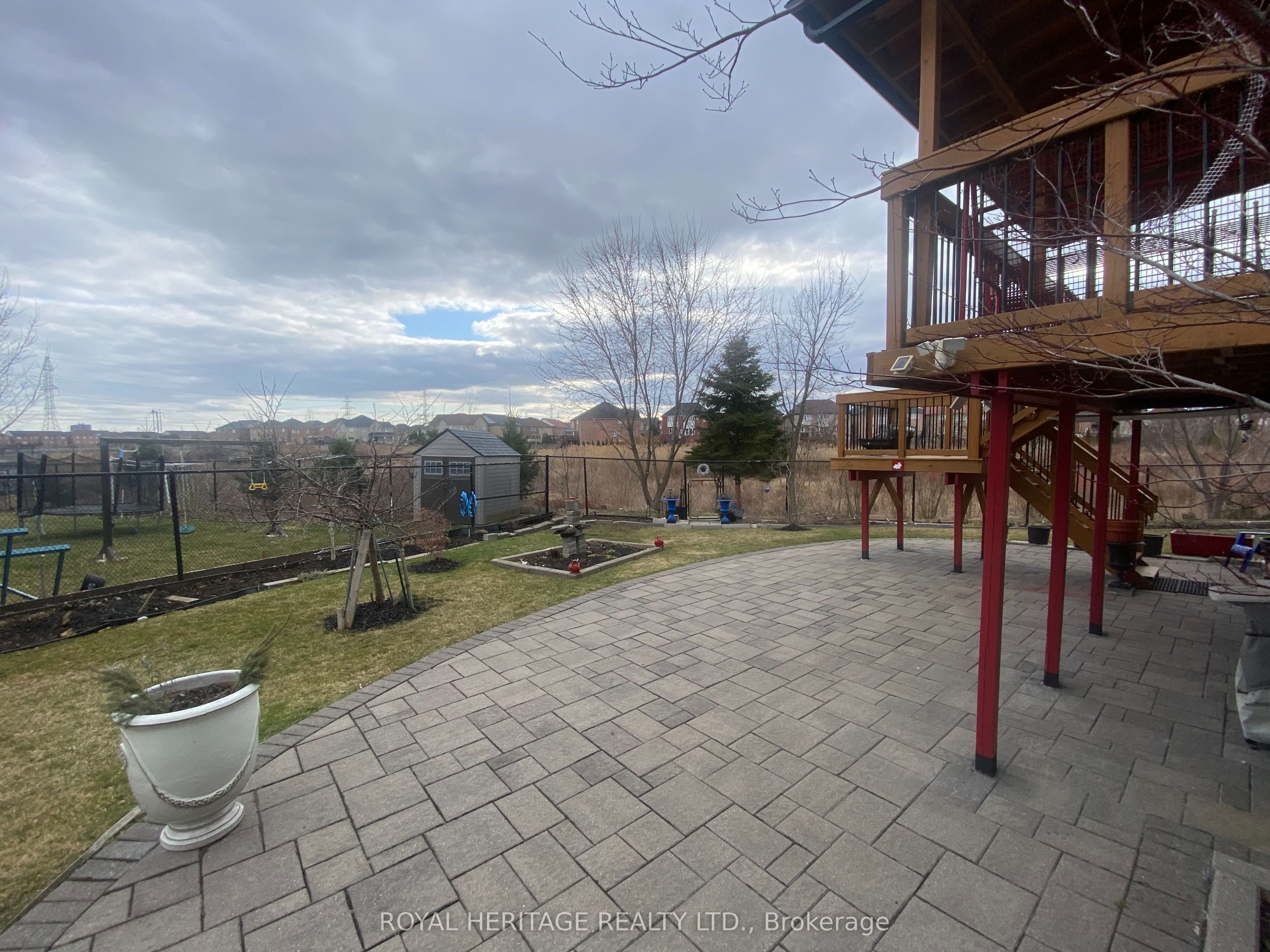 15 Sirius Crescent Property Photo 6