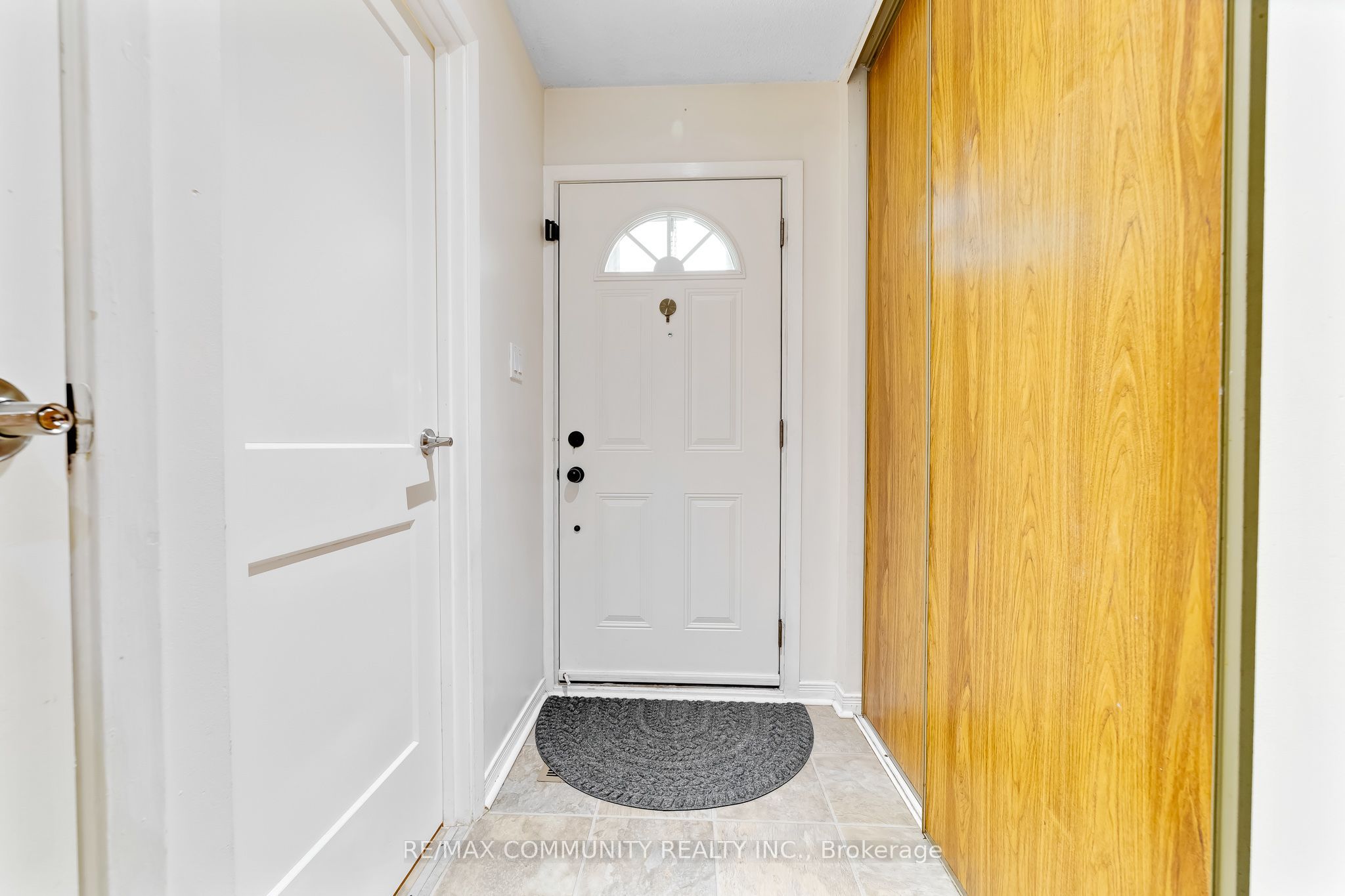 1055 Central Park Boulevard N 55 Property Photo 3