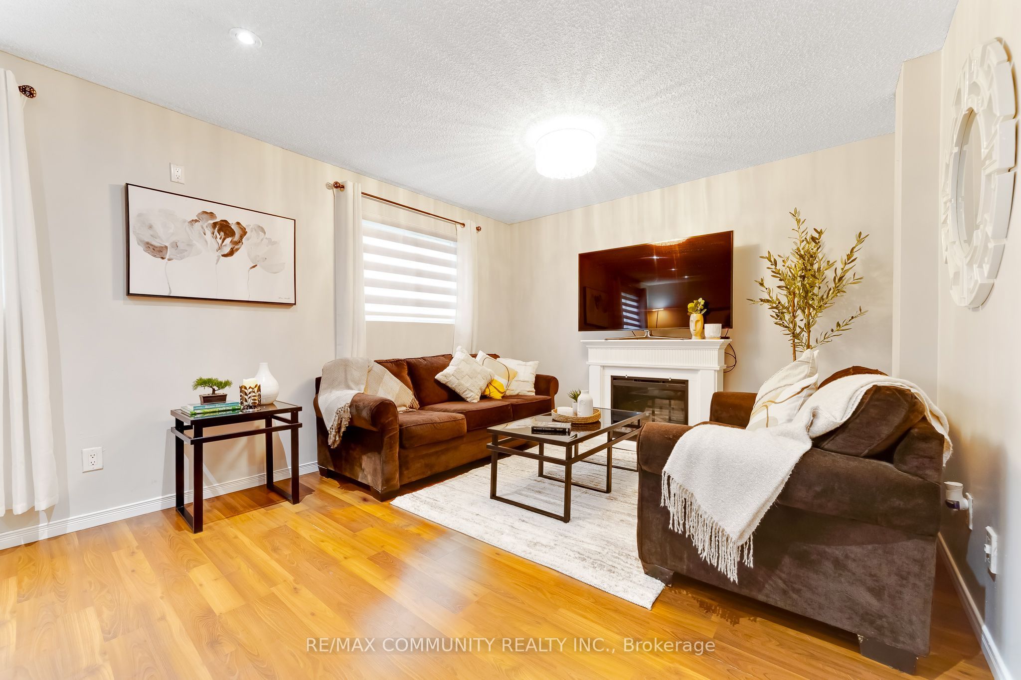 1055 Central Park Boulevard N 55 Property Photo 7