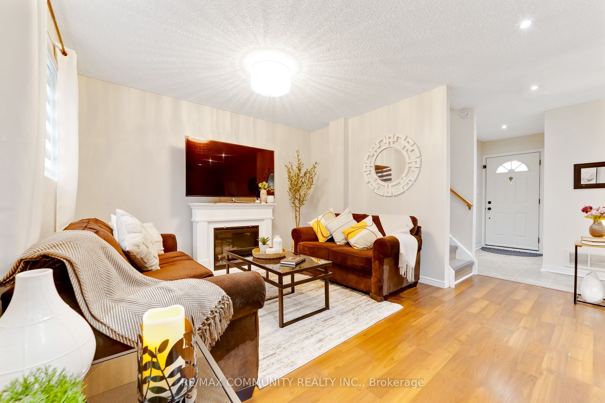 1055 Central Park Boulevard N 55 Property Photo 8