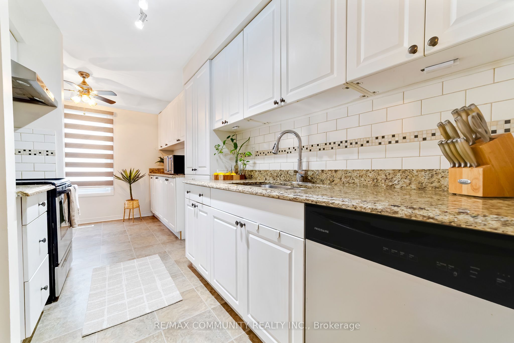 1055 Central Park Boulevard N 55 Property Photo 12