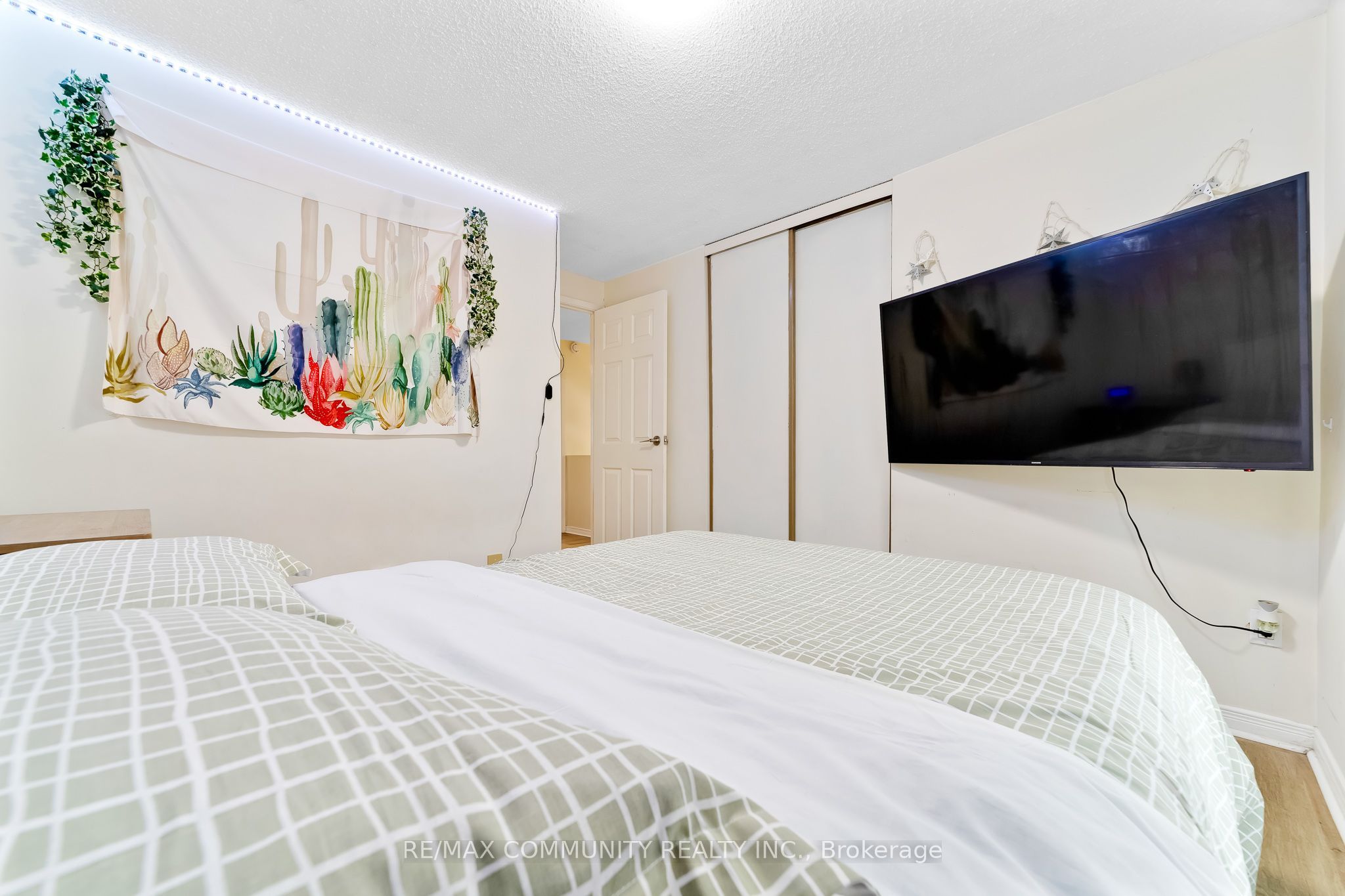 1055 Central Park Boulevard N 55 Property Photo 21