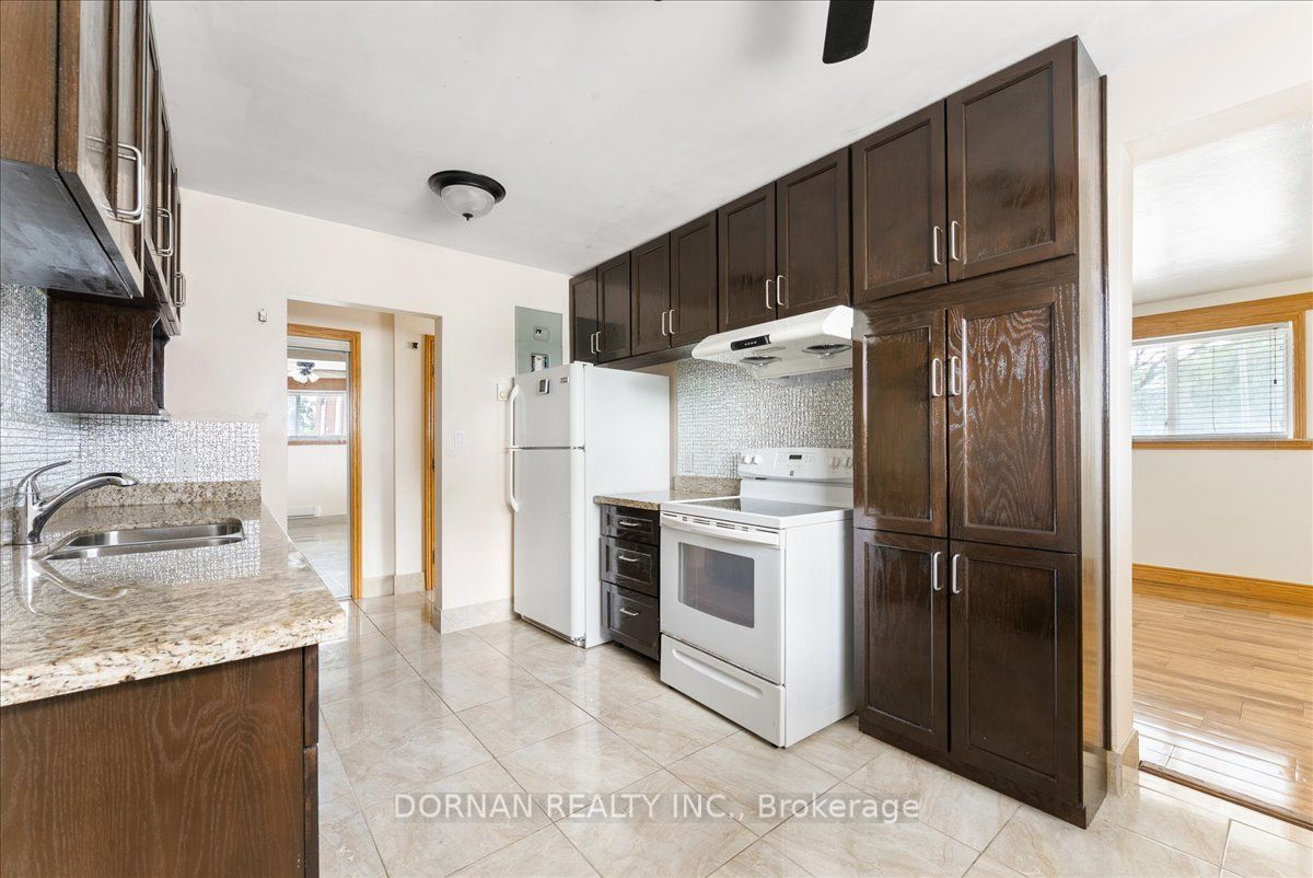429 Austen Court 41 Property Photo 10