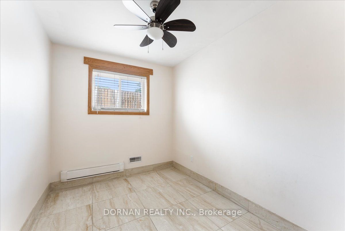 429 Austen Court 41 Property Photo 17