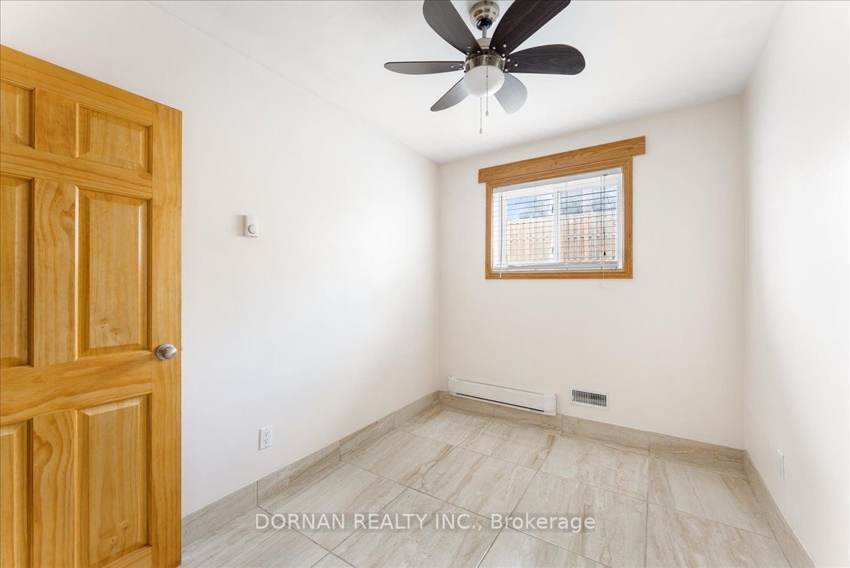 429 Austen Court 41 Property Photo 19
