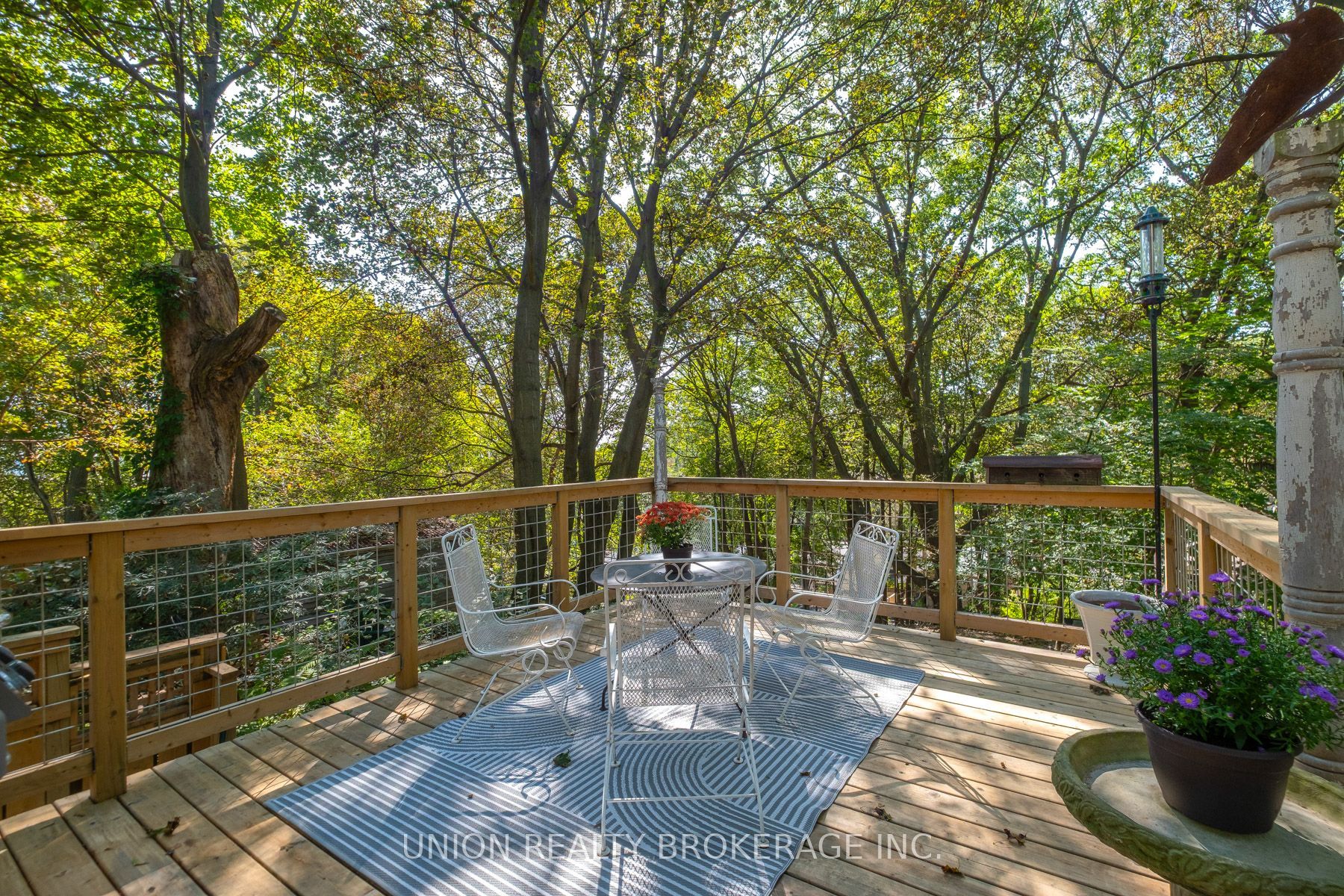 28 Victoria Park Avenue Property Photo 4