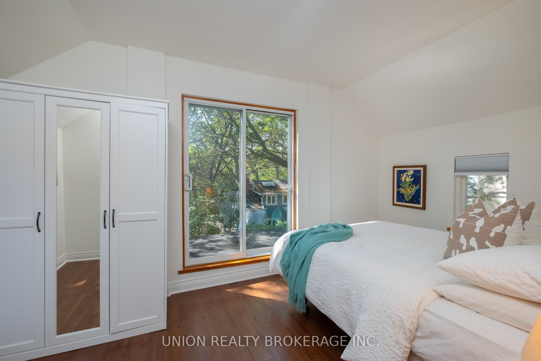 28 Victoria Park Avenue Property Photo 12