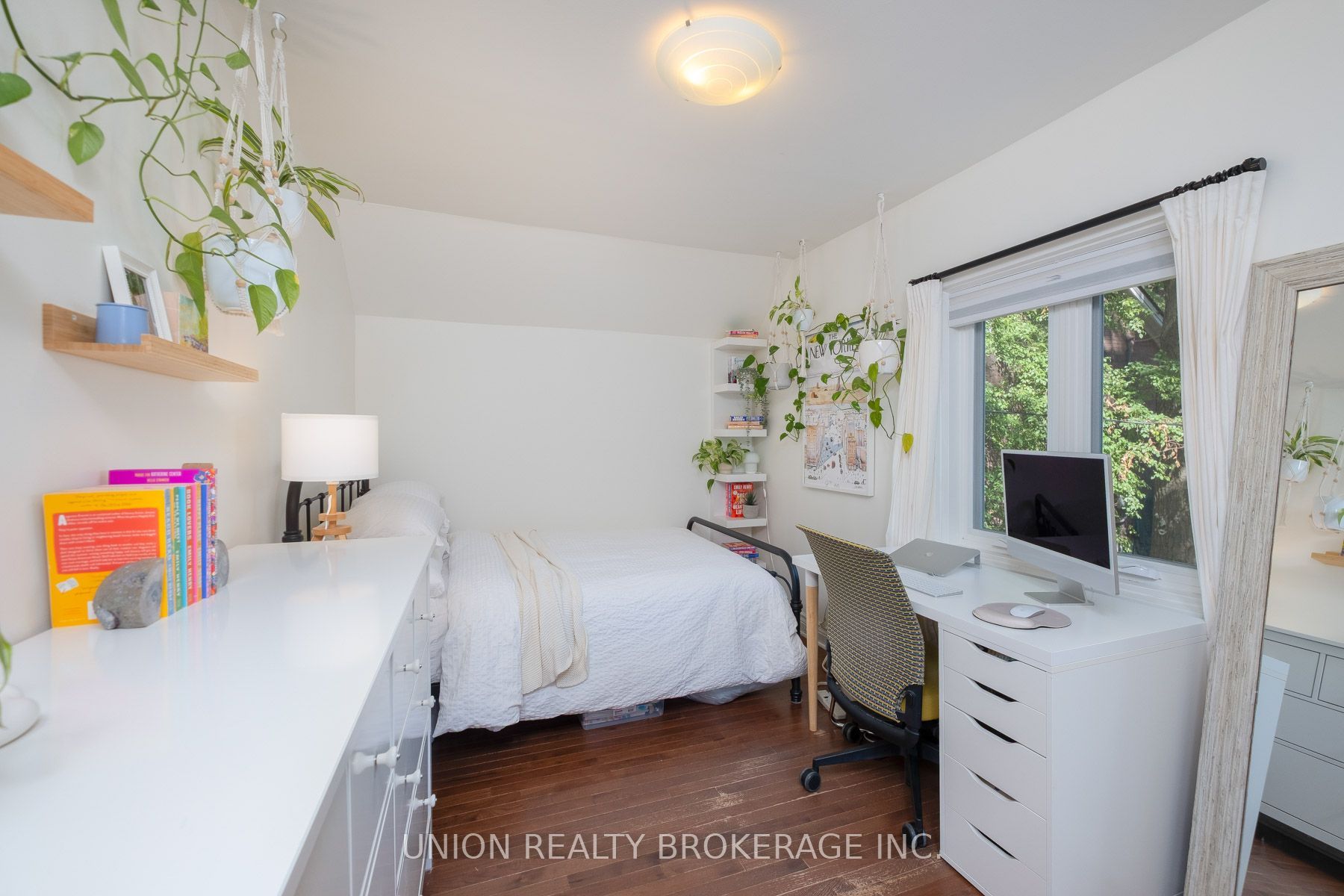 28 Victoria Park Avenue Property Photo 14