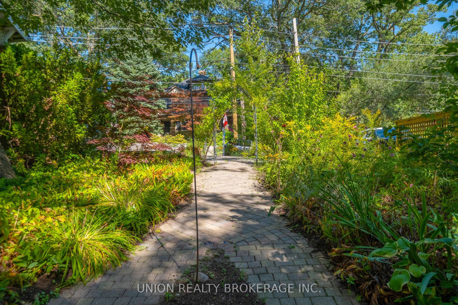 28 Victoria Park Avenue Property Photo 34