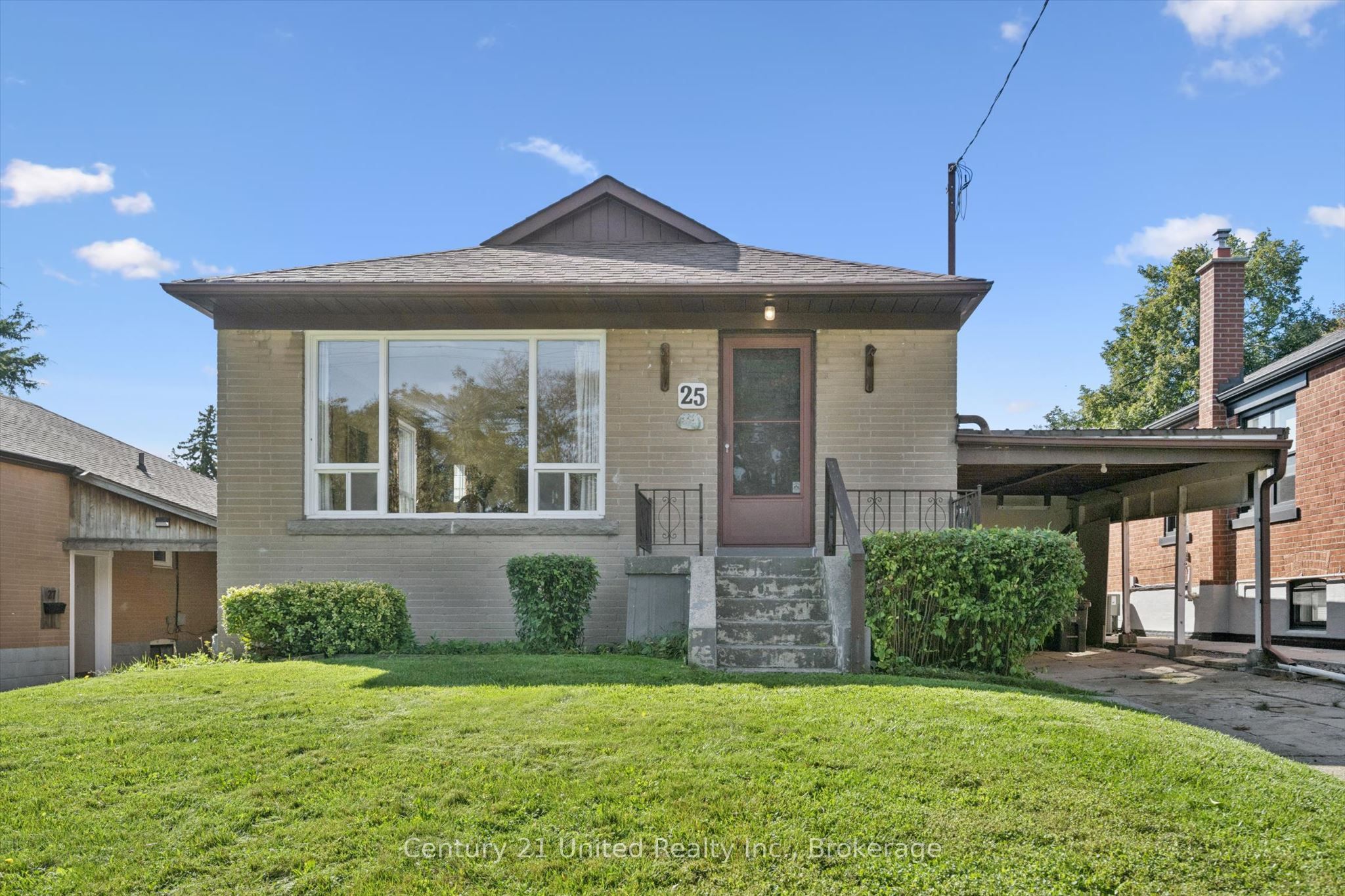 25 Vankirk Road Property Photo 1
