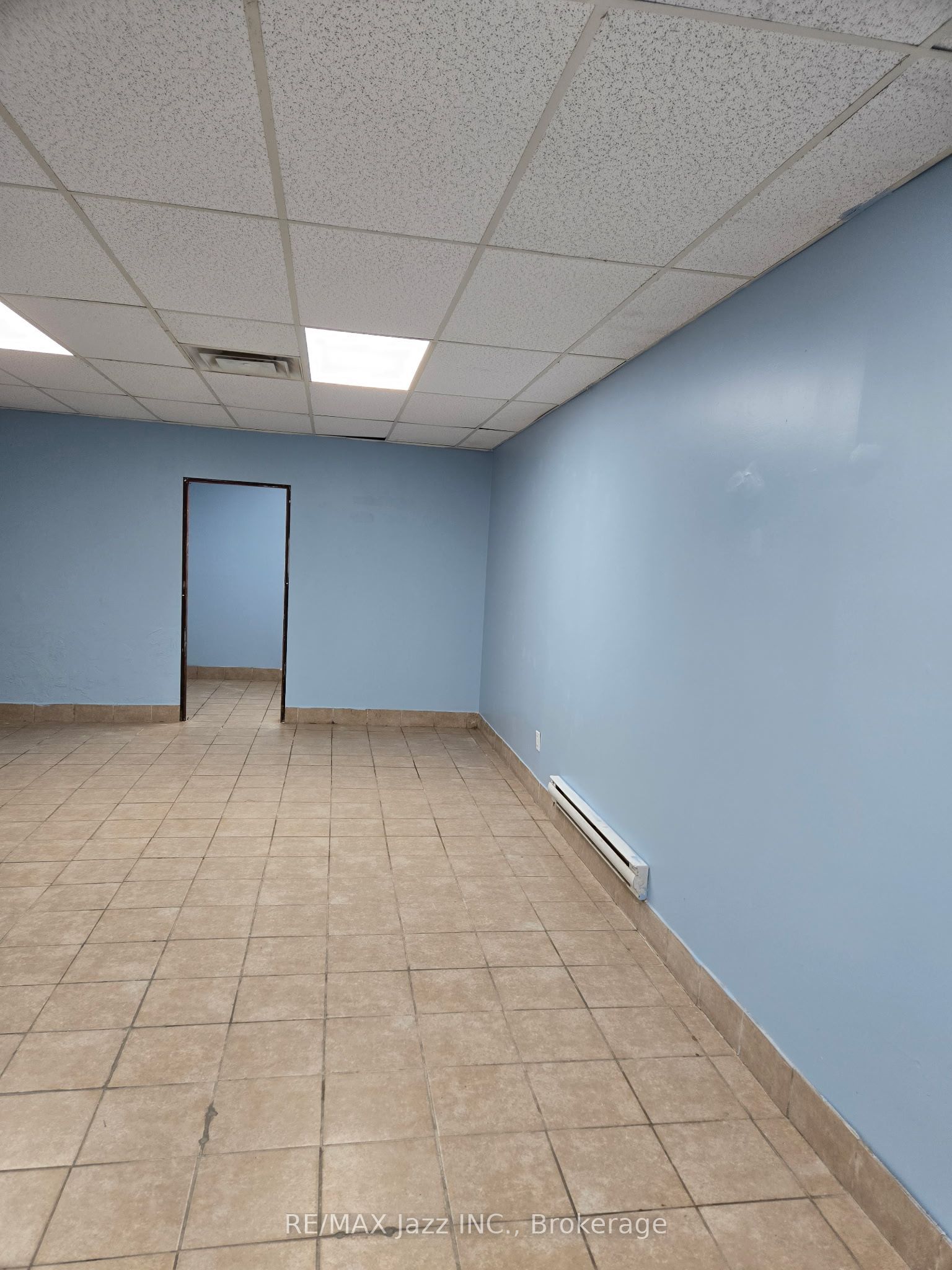 111 Simcoe Street N B1 Property Photo 2