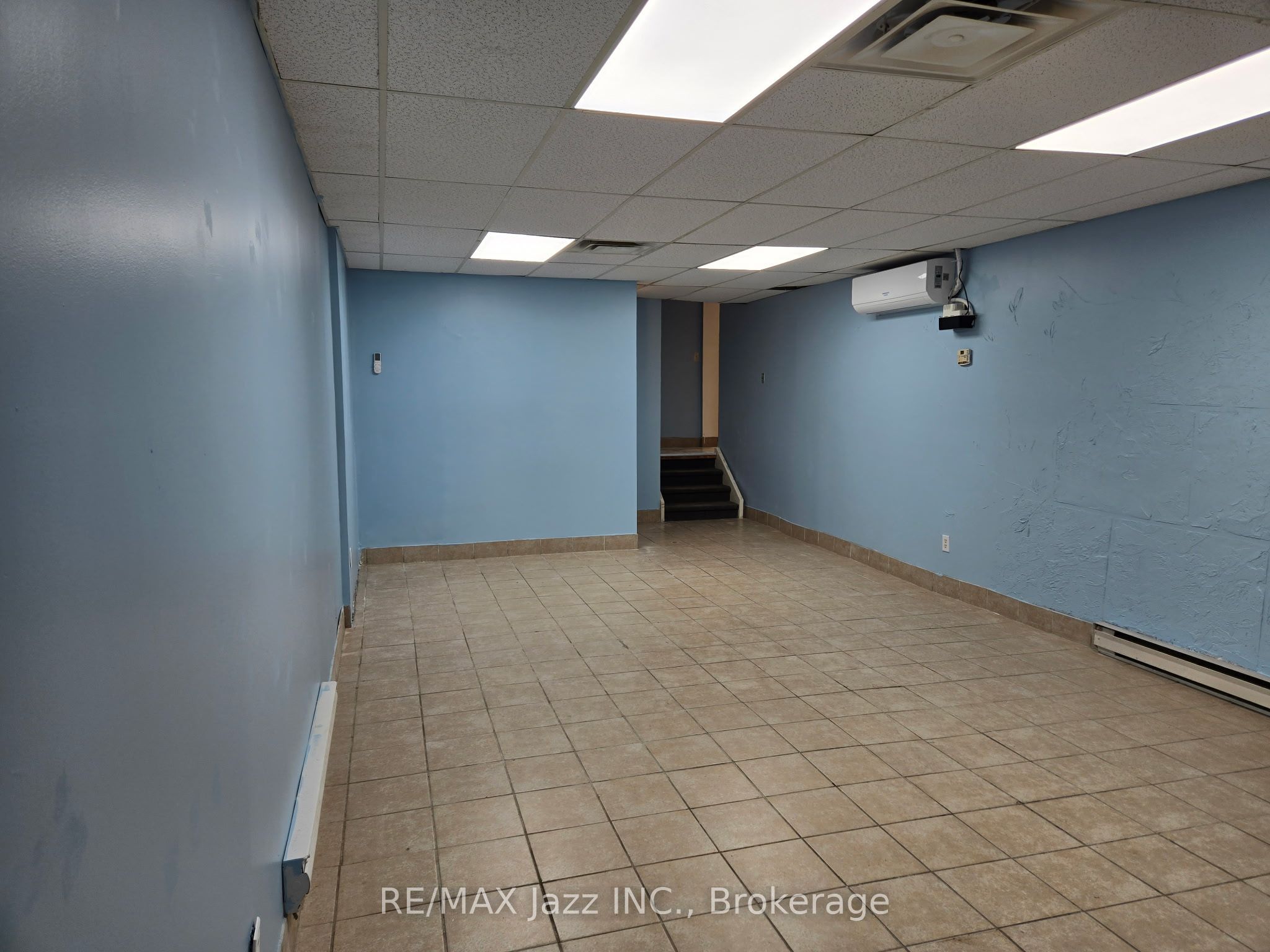 111 Simcoe Street N B1 Property Photo 6