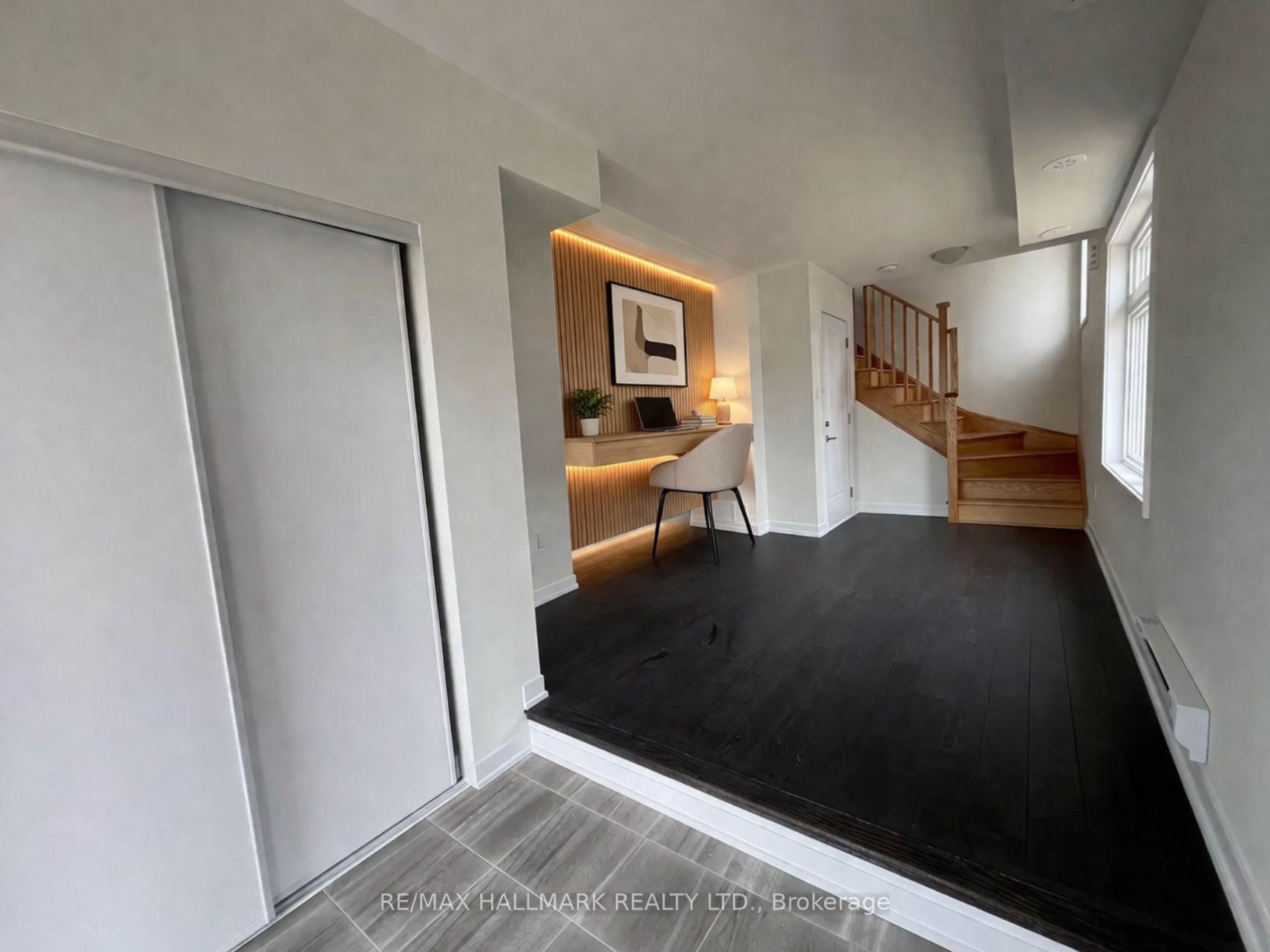 1865 Pickering Parkway S 101 Property Photo 3