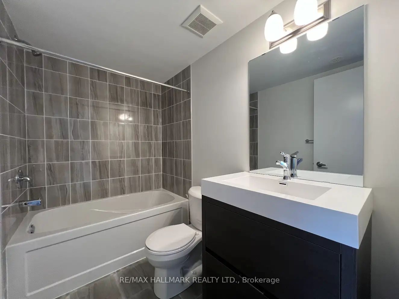 1865 Pickering Parkway S 101 Property Photo 21