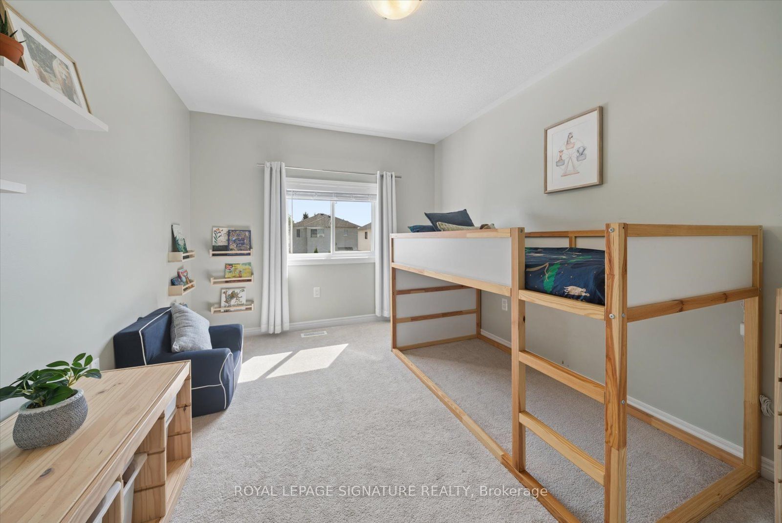 196 Mallory Street Property Photo 24