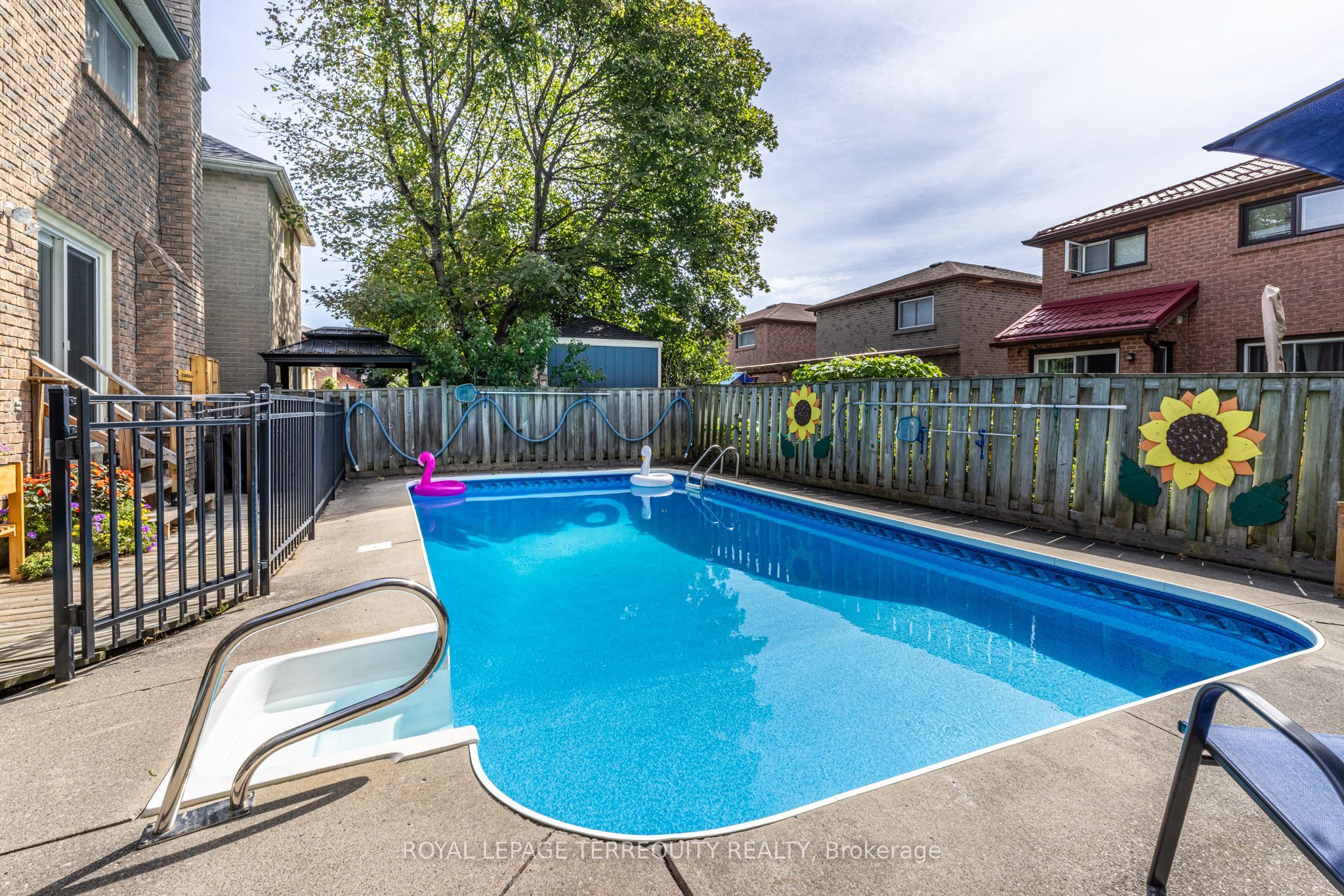 182 Chatfield Drive Property Photo 33