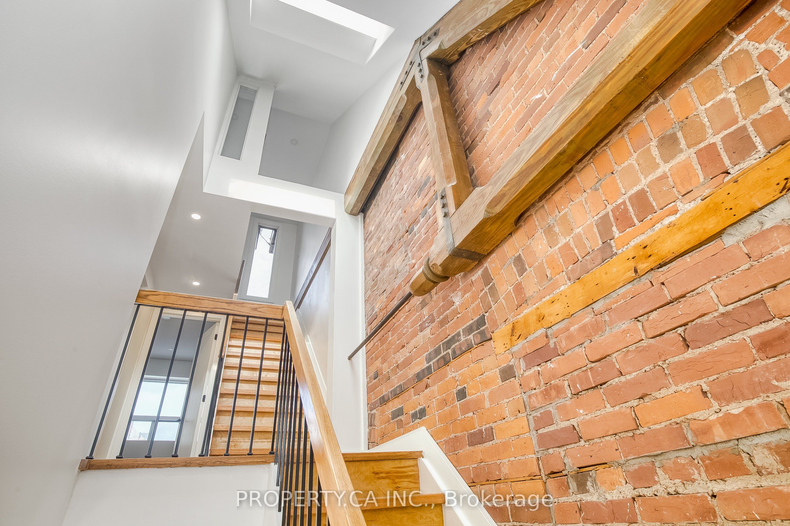 97 Lee Avenue Property Photo 25