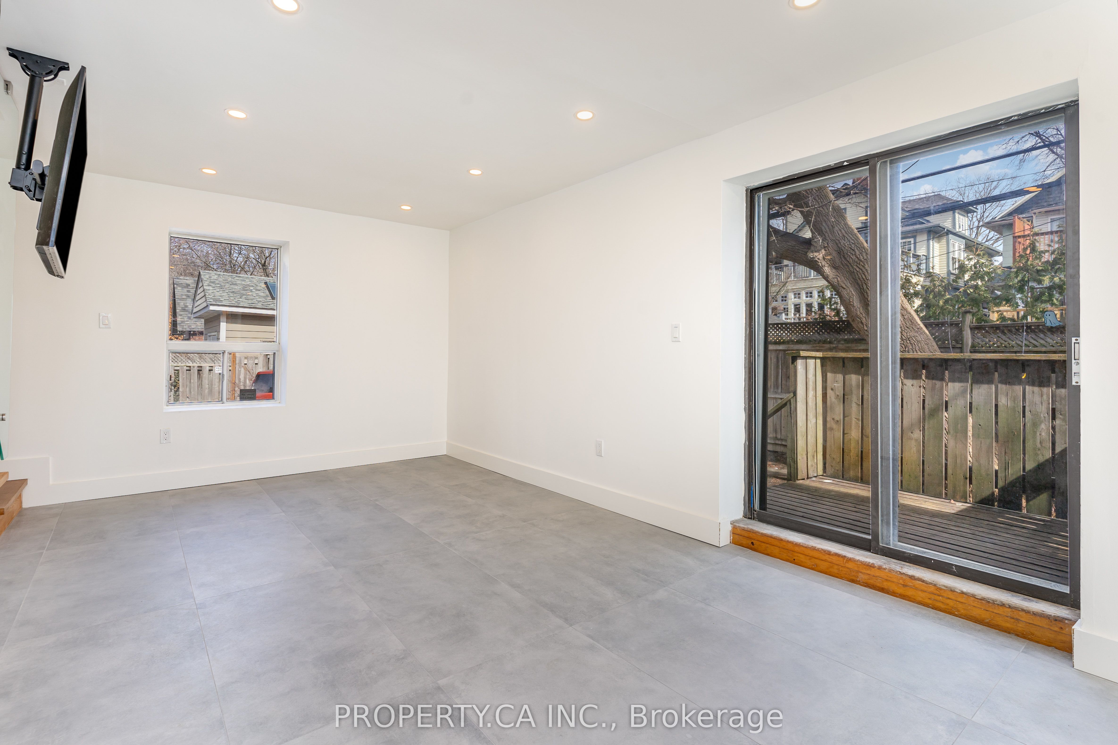 97 Lee Avenue Property Photo 34
