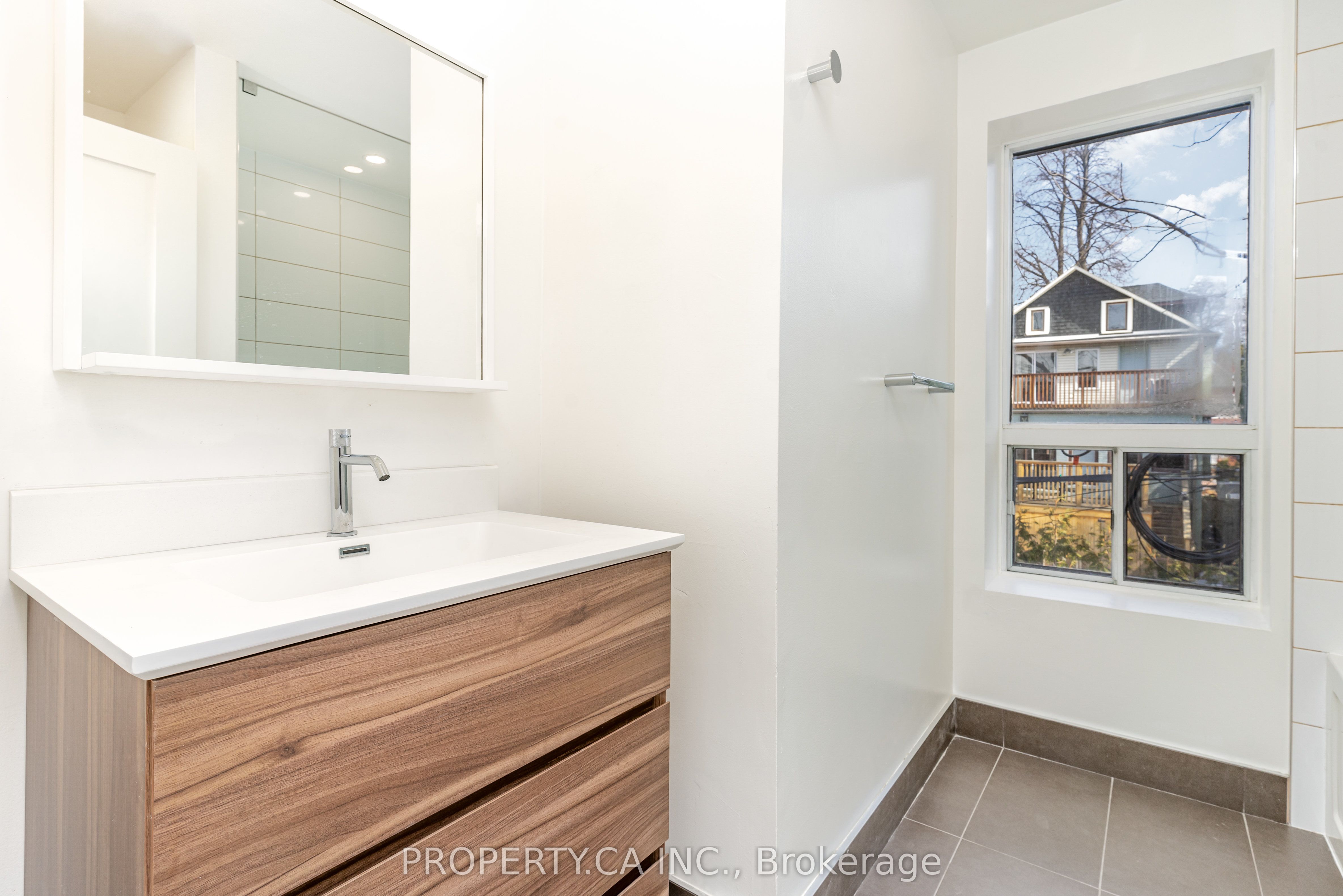 97 Lee Avenue Property Photo 40
