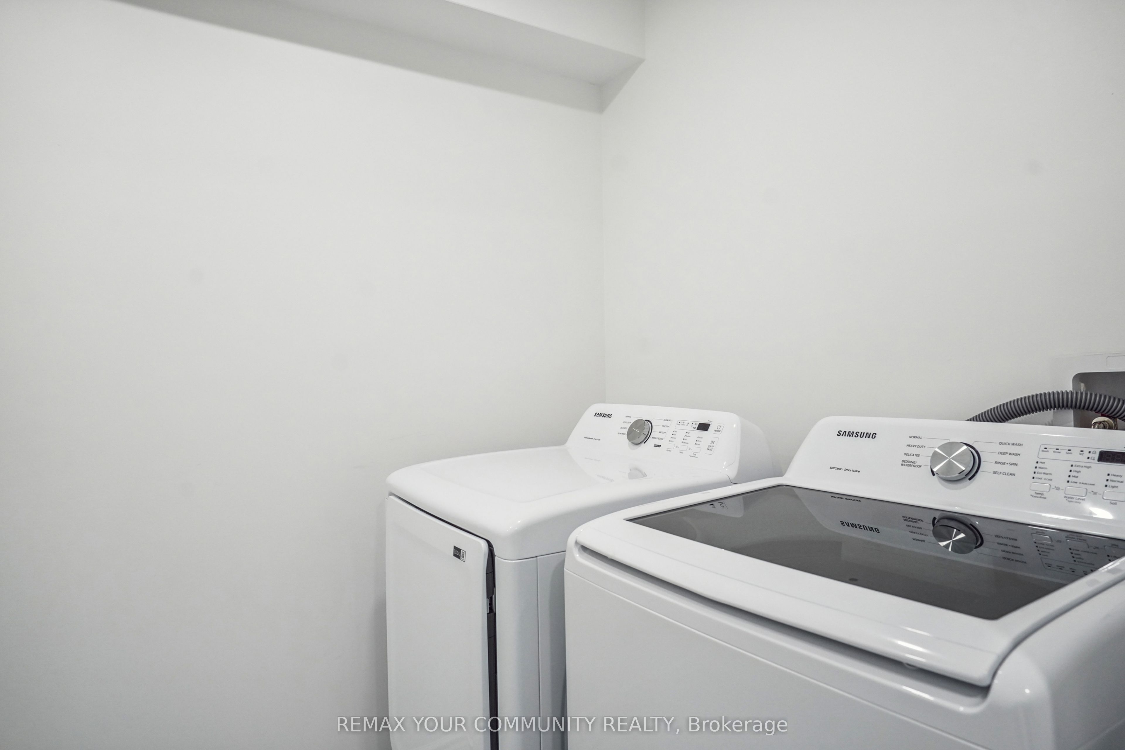 273 Delaney Drive Property Photo 9