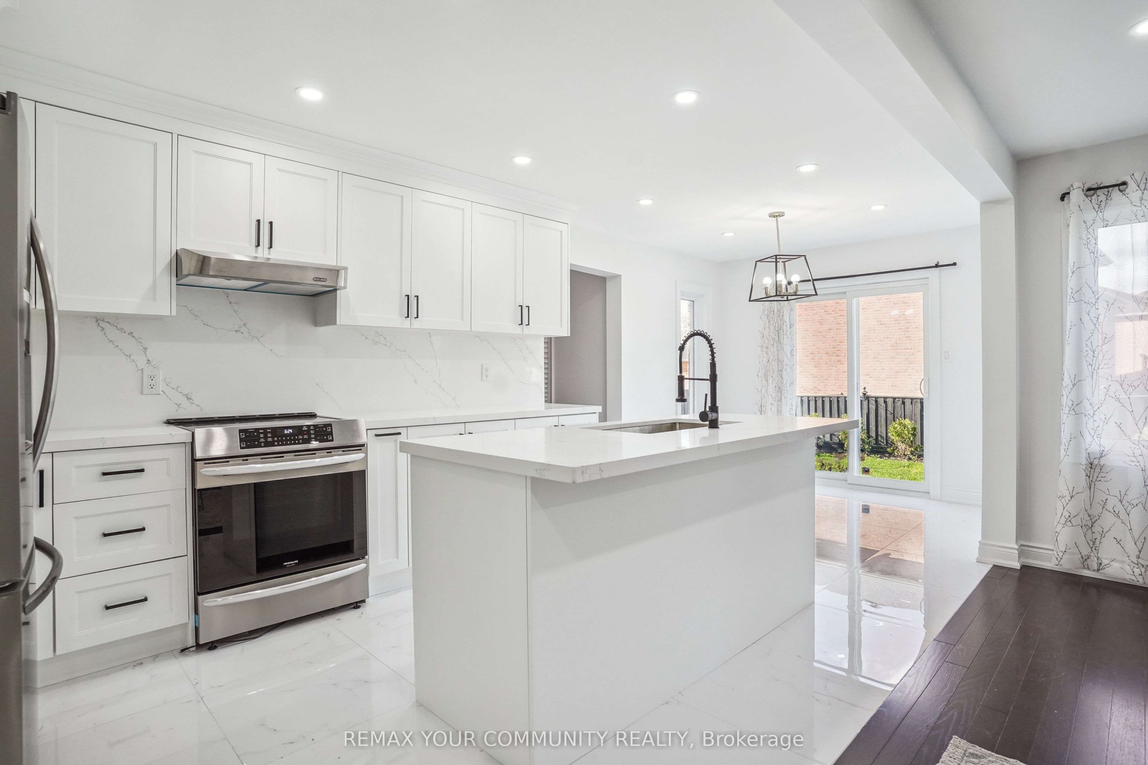 273 Delaney Drive Property Photo 15