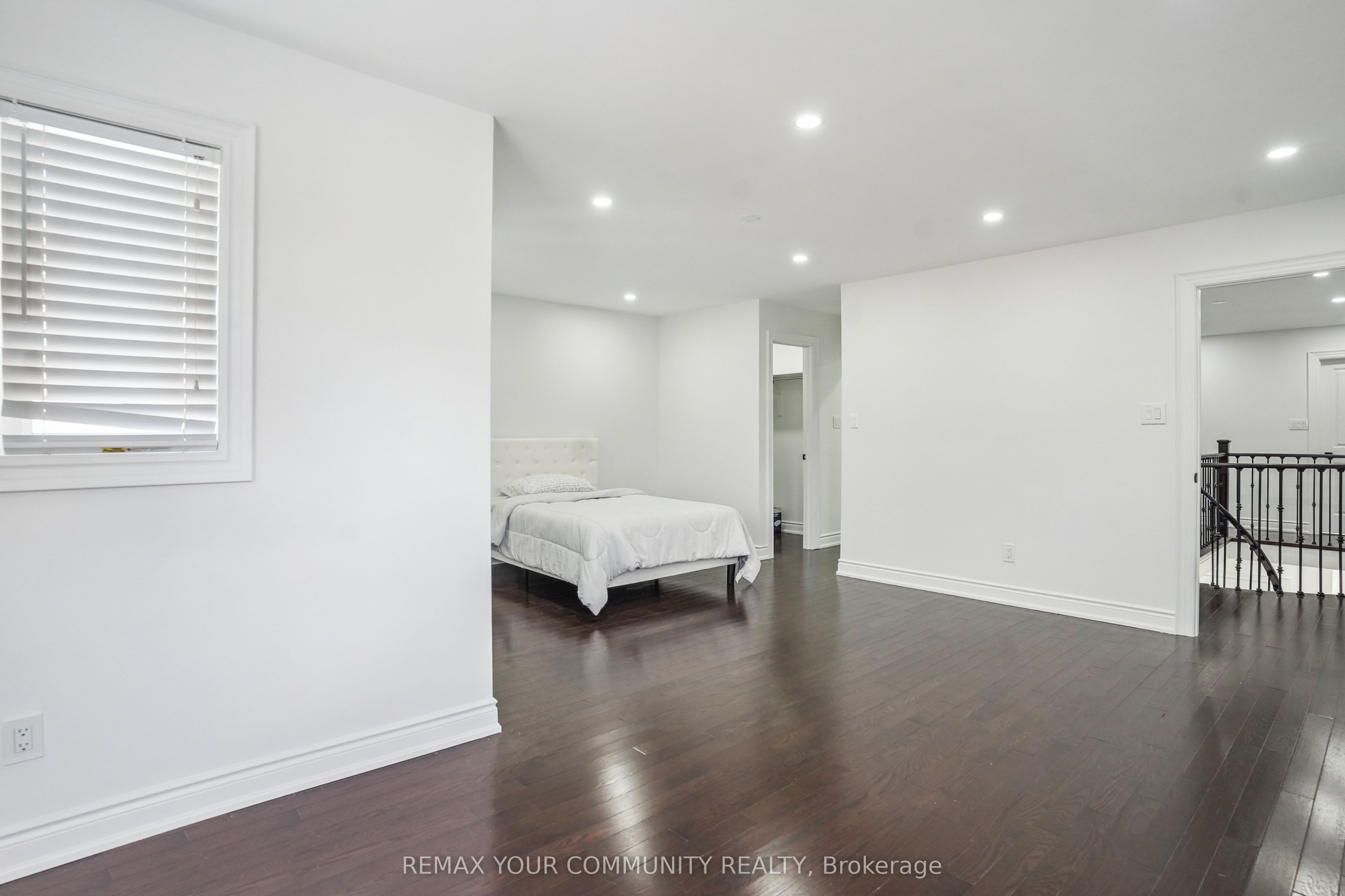 273 Delaney Drive Property Photo 27
