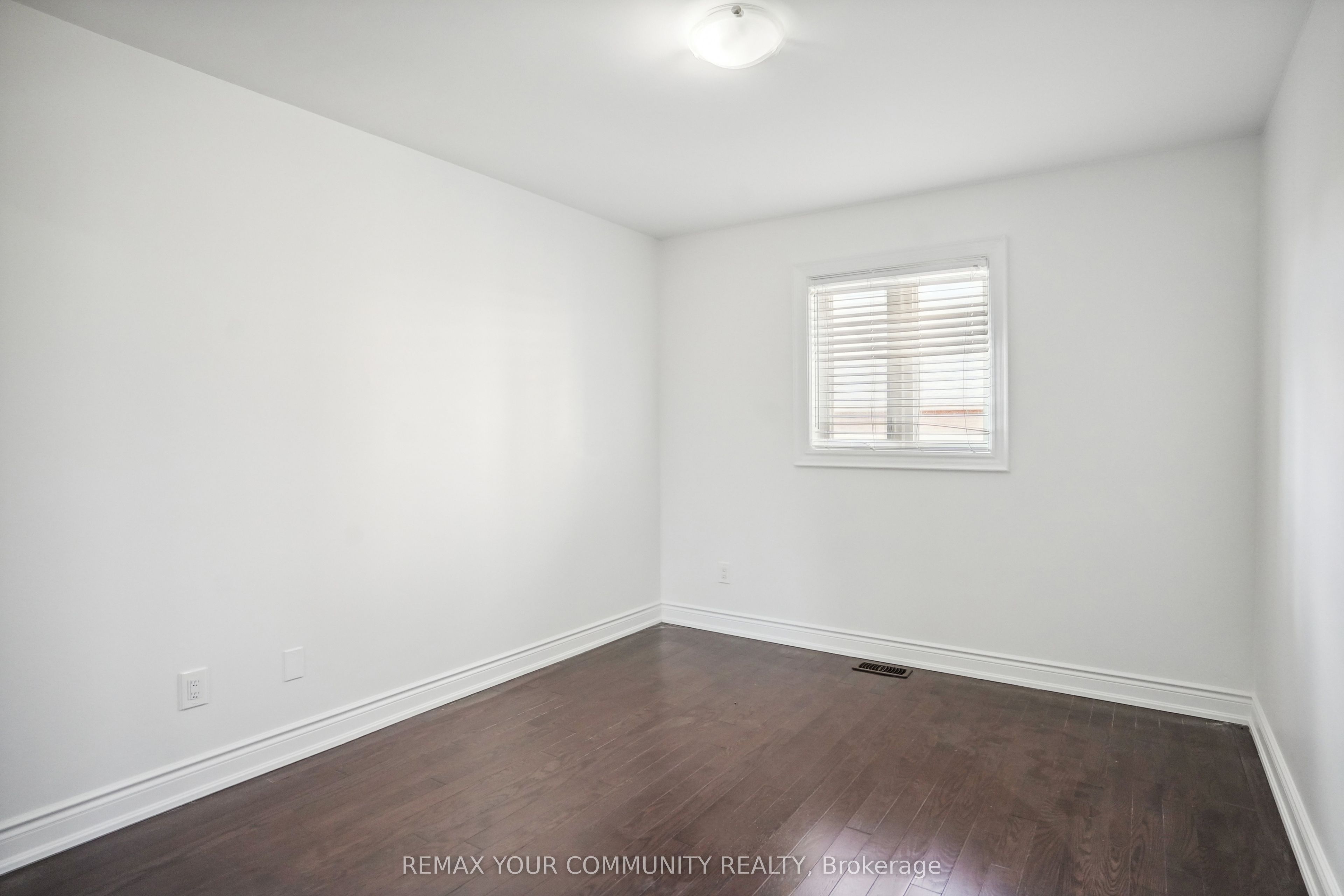 273 Delaney Drive Property Photo 32