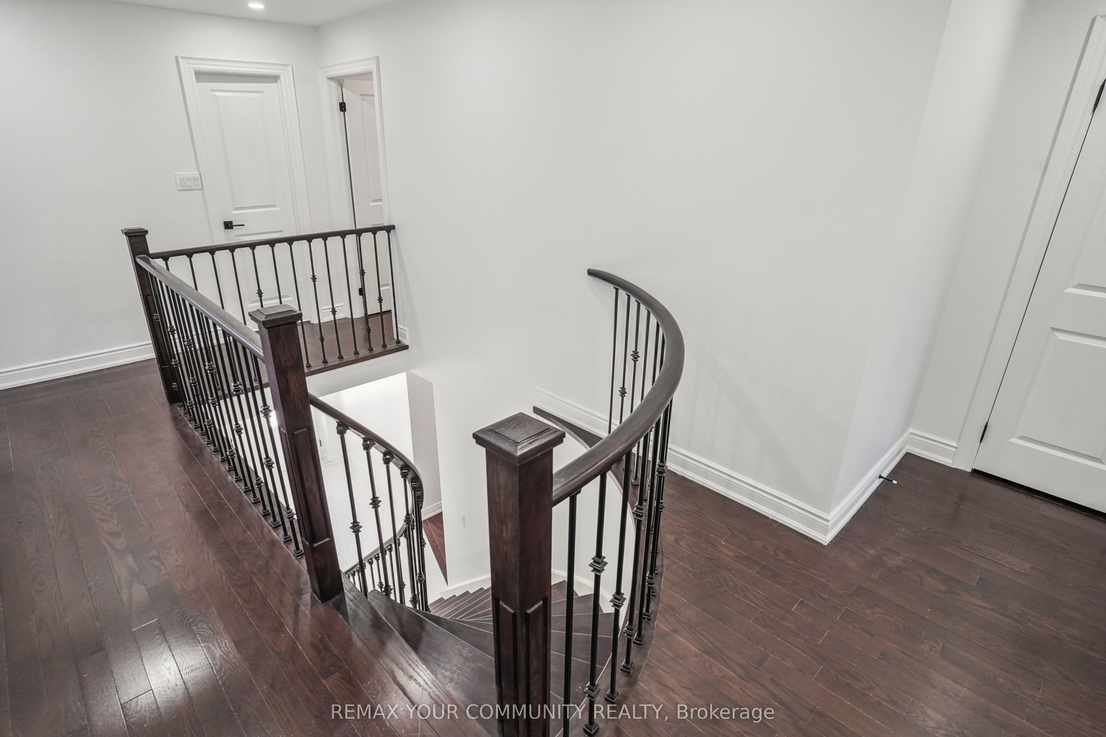 273 Delaney Drive Property Photo 34
