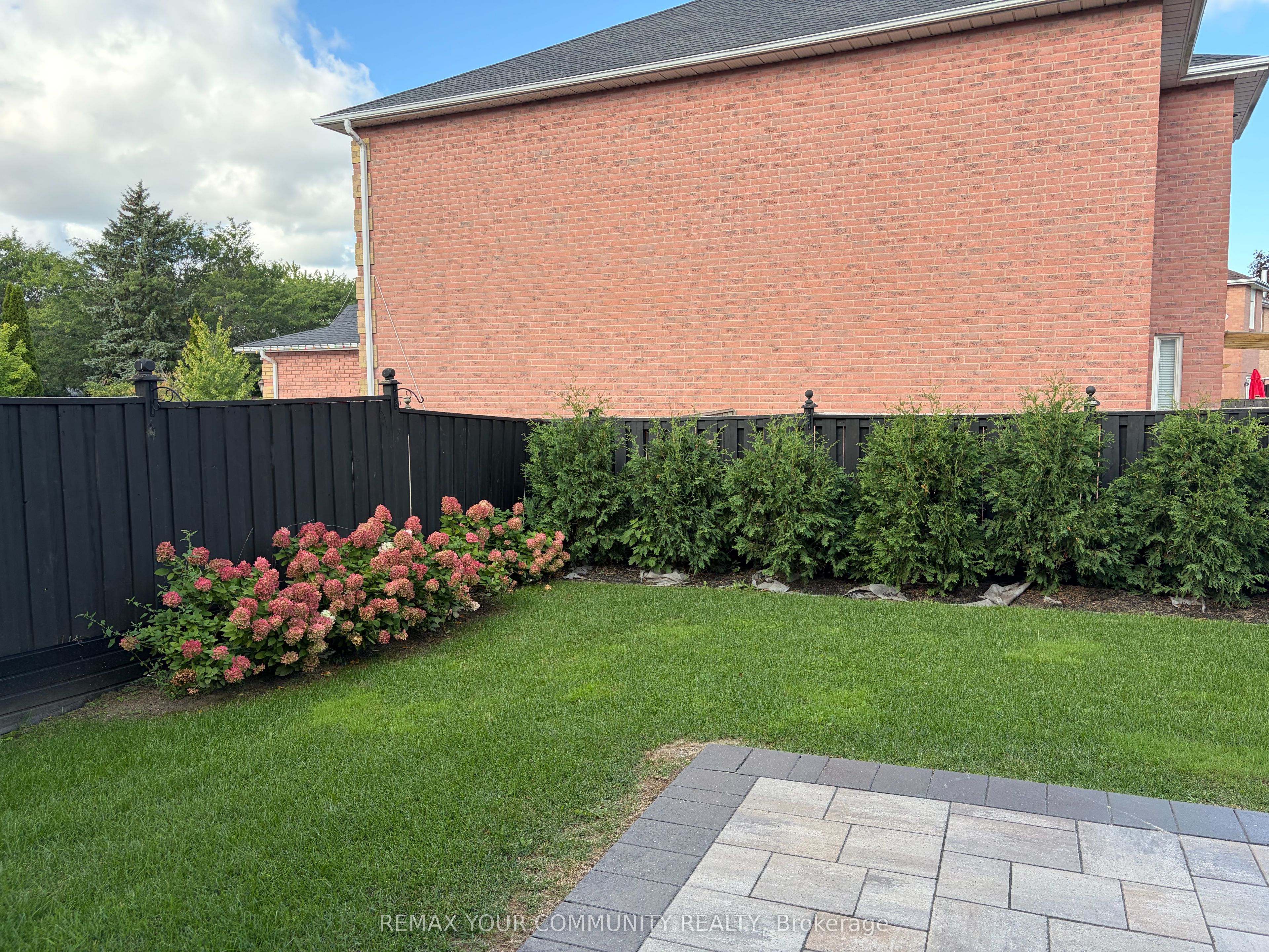 273 Delaney Drive Property Photo 48