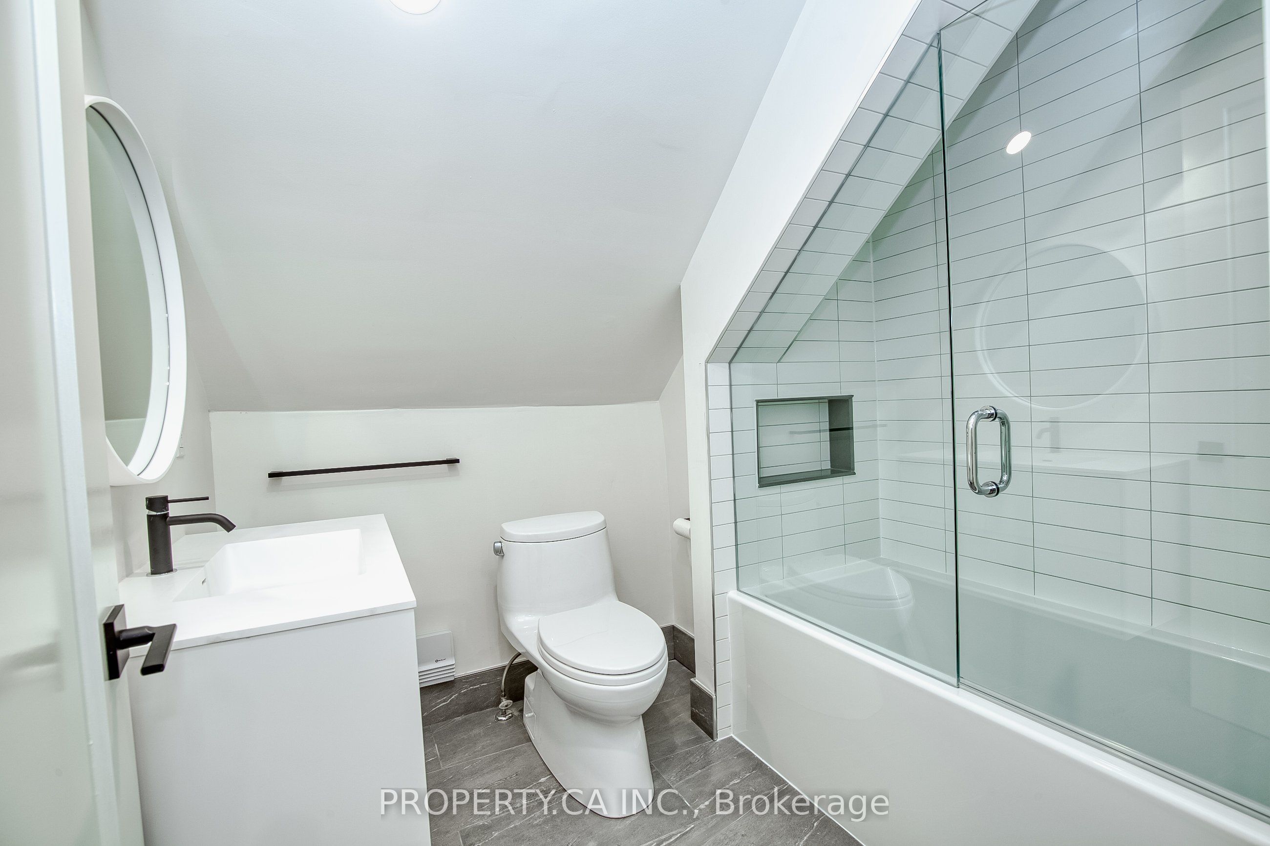97 Lee Avenue Property Photo 11