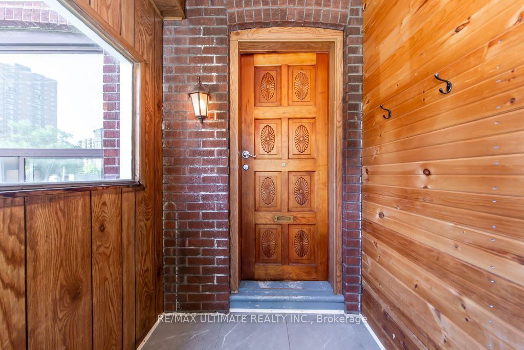 37 Gowan Avenue Property Photo 4