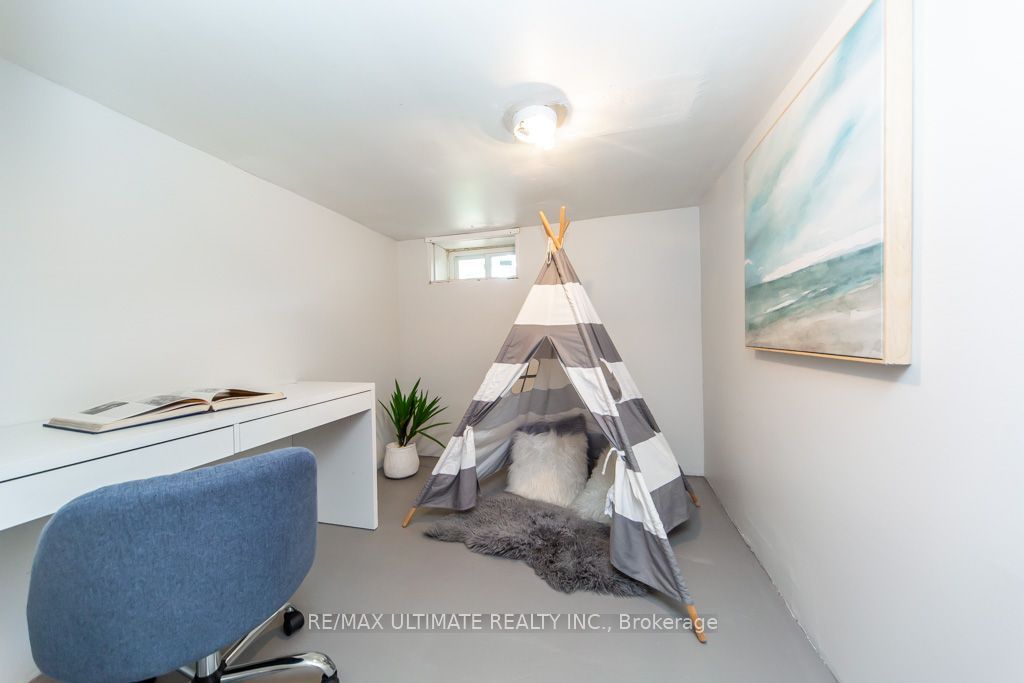 37 Gowan Avenue Property Photo 27