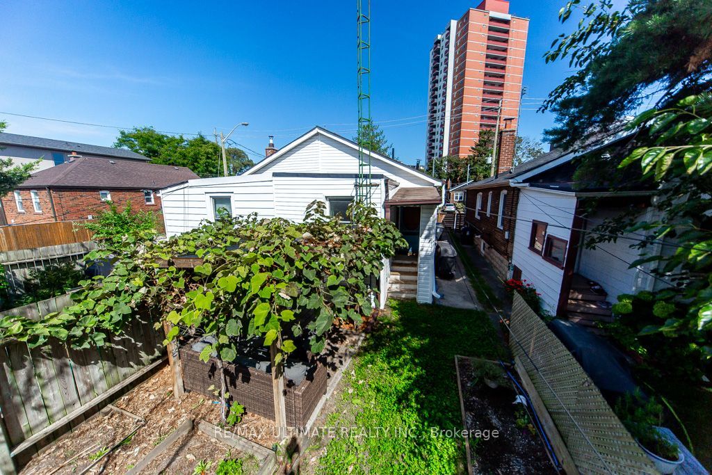 37 Gowan Avenue Property Photo 33