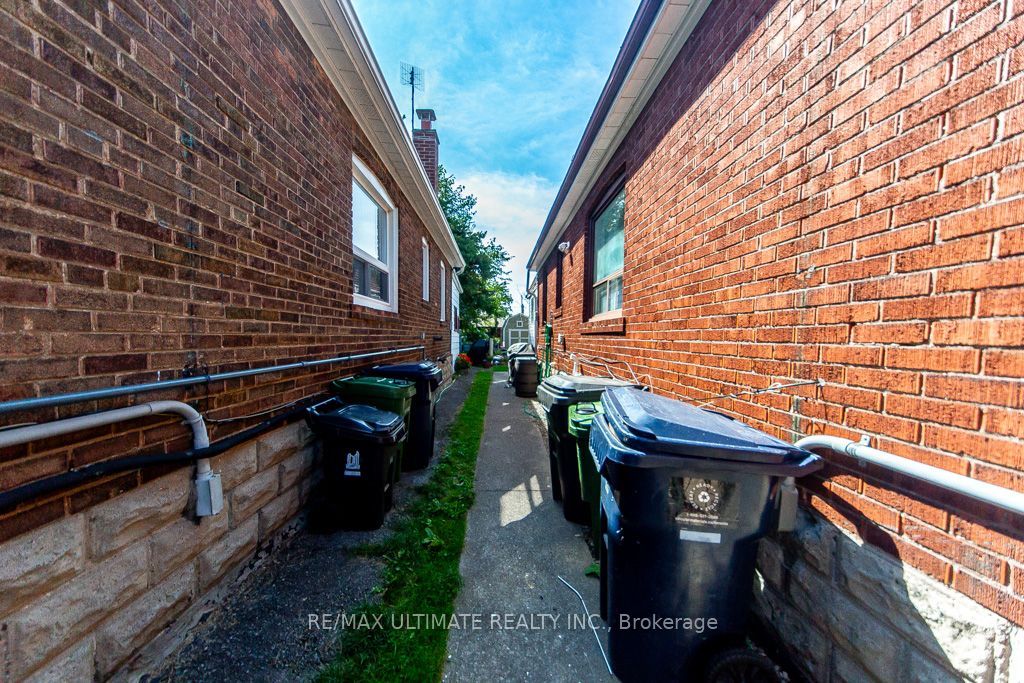 37 Gowan Avenue Property Photo 38
