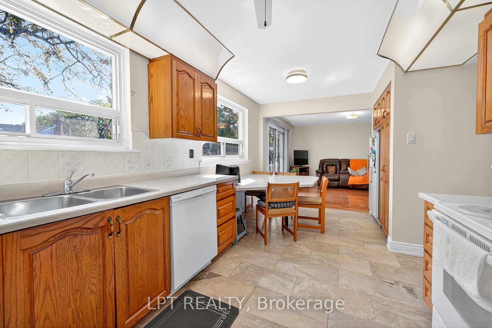 49 Kentish Crescent Property Photo 11